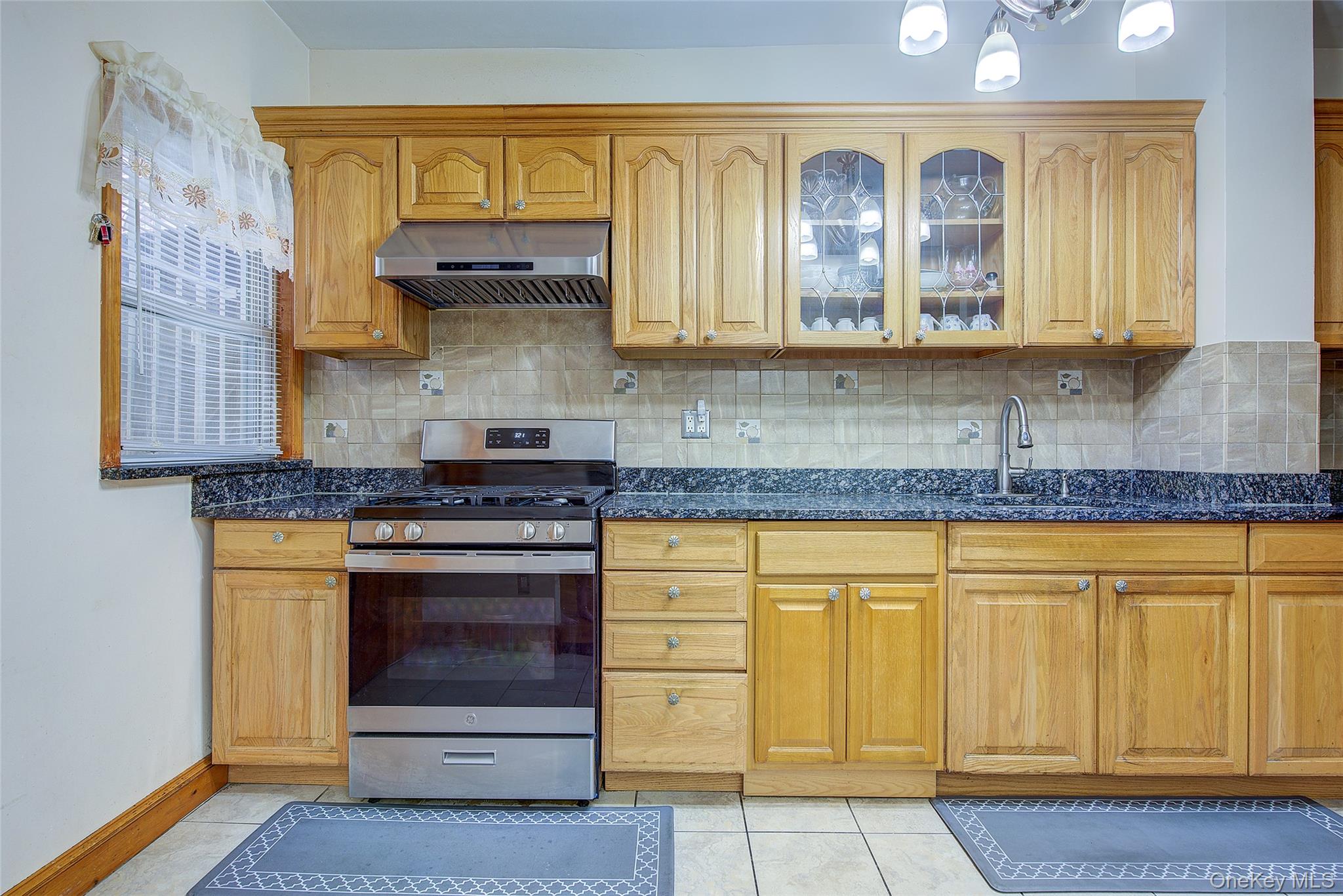 161-10 84th Road, Jamaica Hills, NY 11432