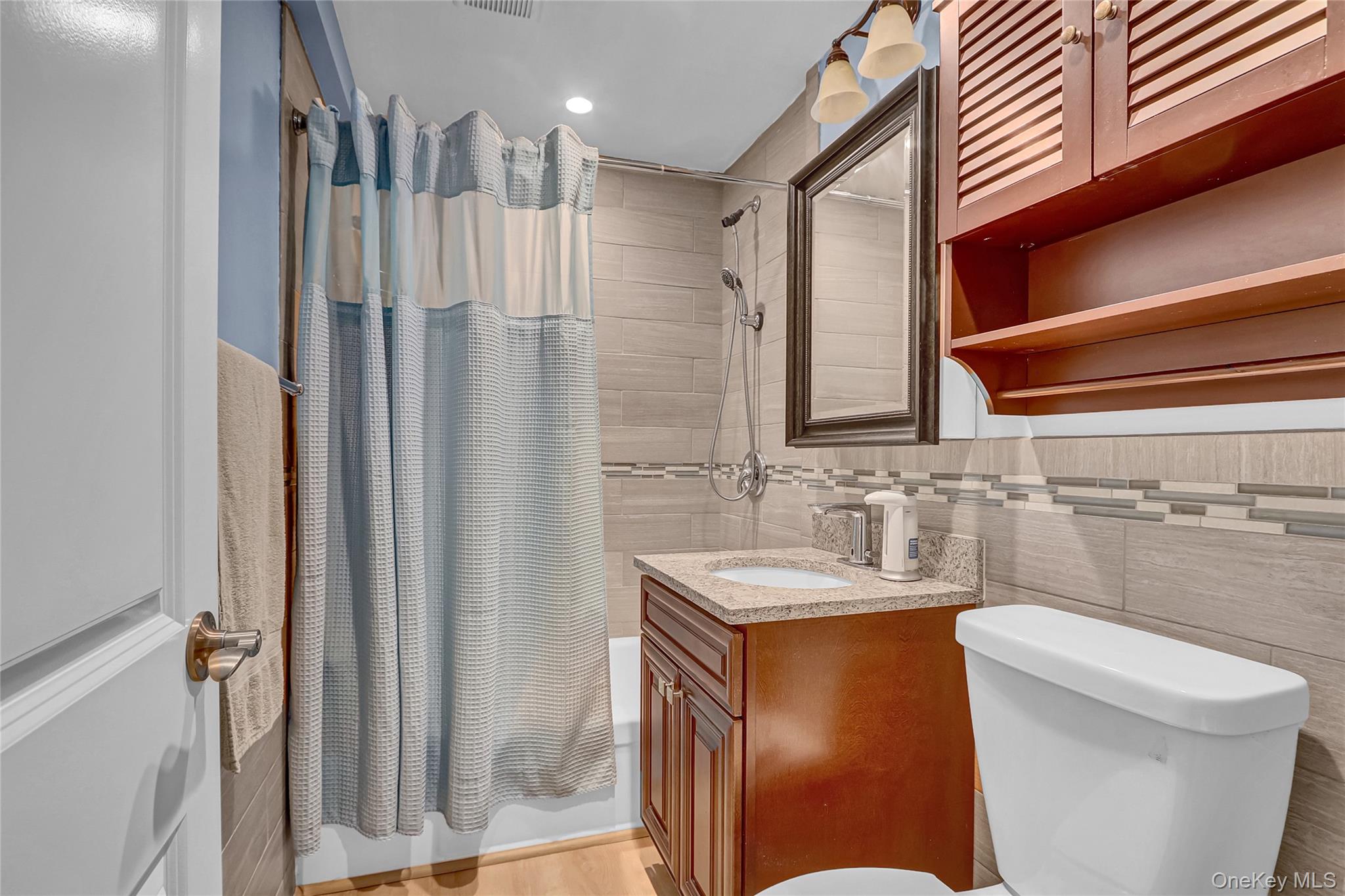 490 Atlantic Avenue # 218, East Rockaway, NY 11518