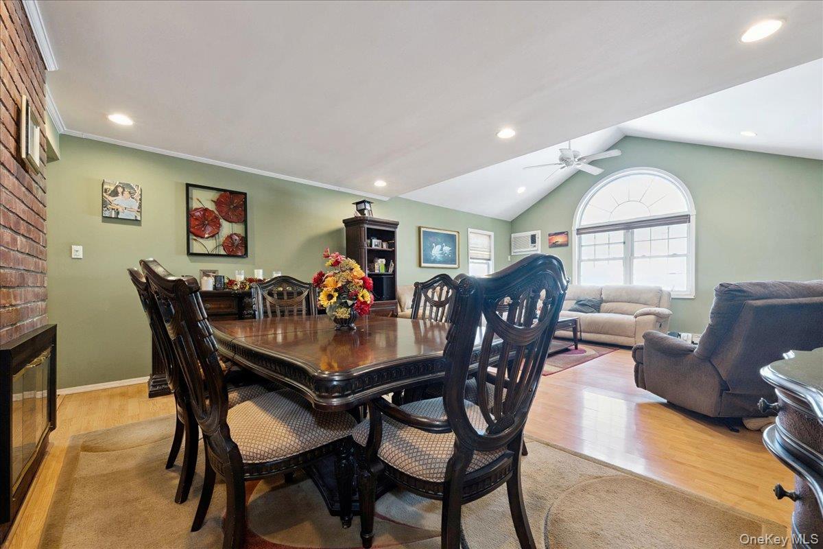 181 Springtime Lane N, Levittown, NY 11756