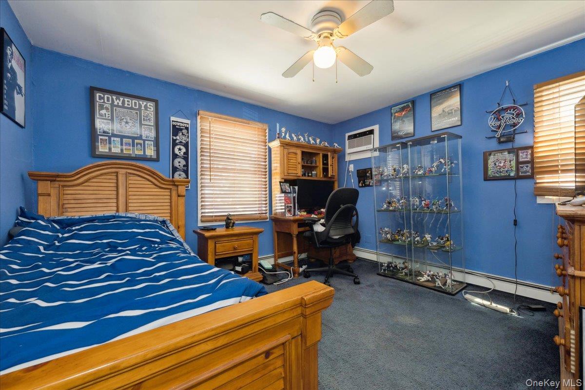 181 Springtime Lane N, Levittown, NY 11756