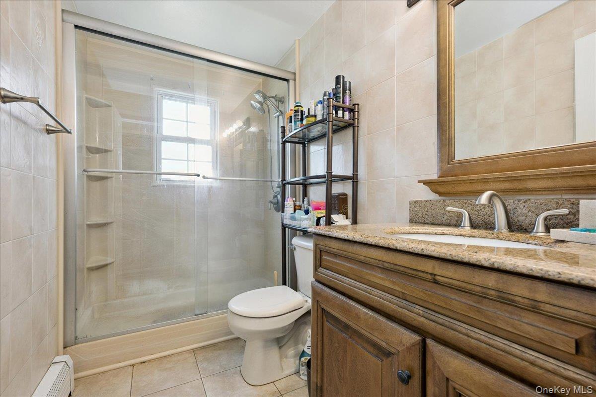 181 Springtime Lane N, Levittown, NY 11756