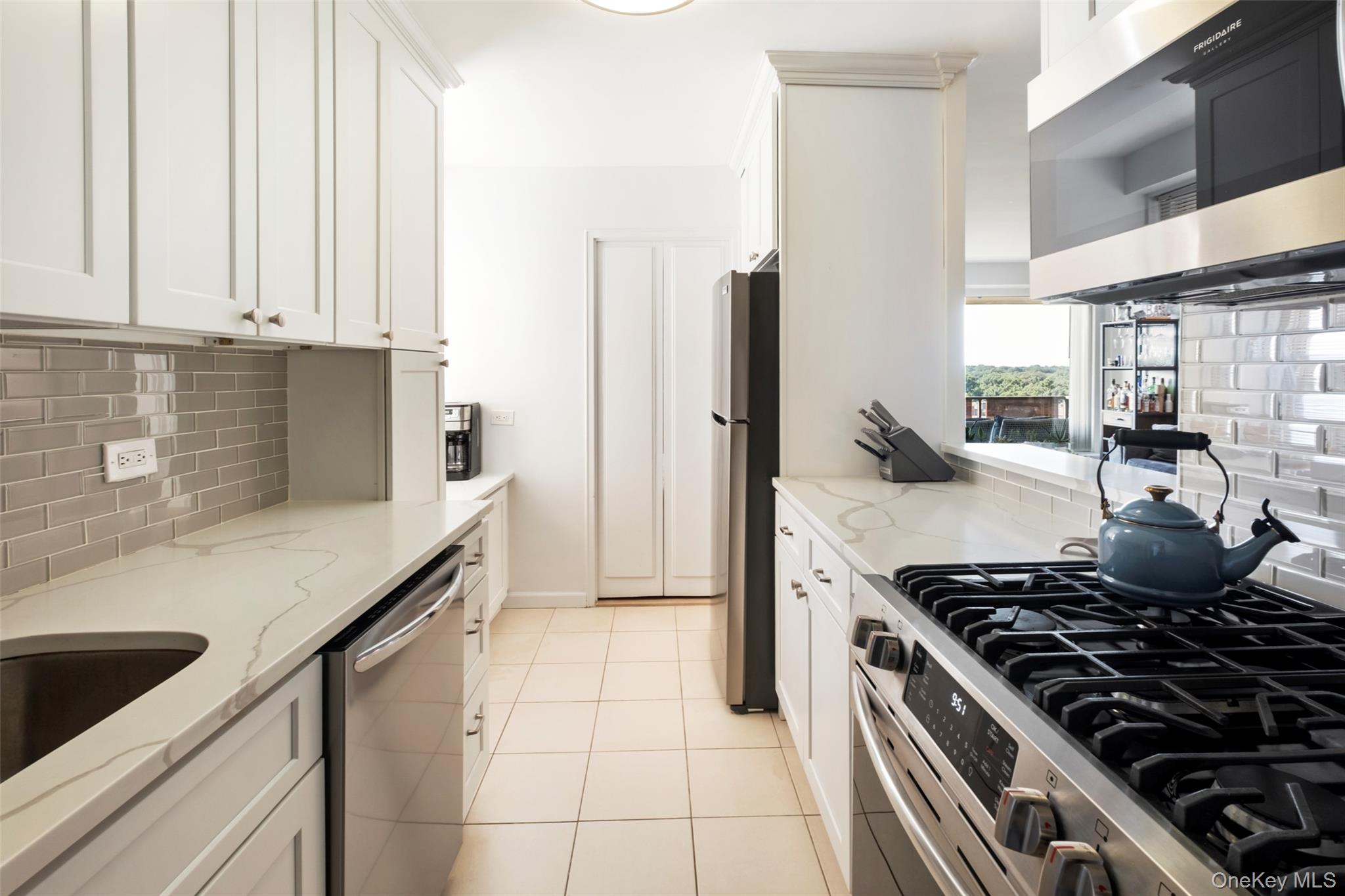 110-11 Queens Boulevard # 14L, Forest Hills, NY 11375