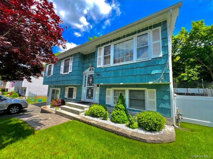 50 Lincoln Street # Top Floor, Sloatsburg, NY 10974