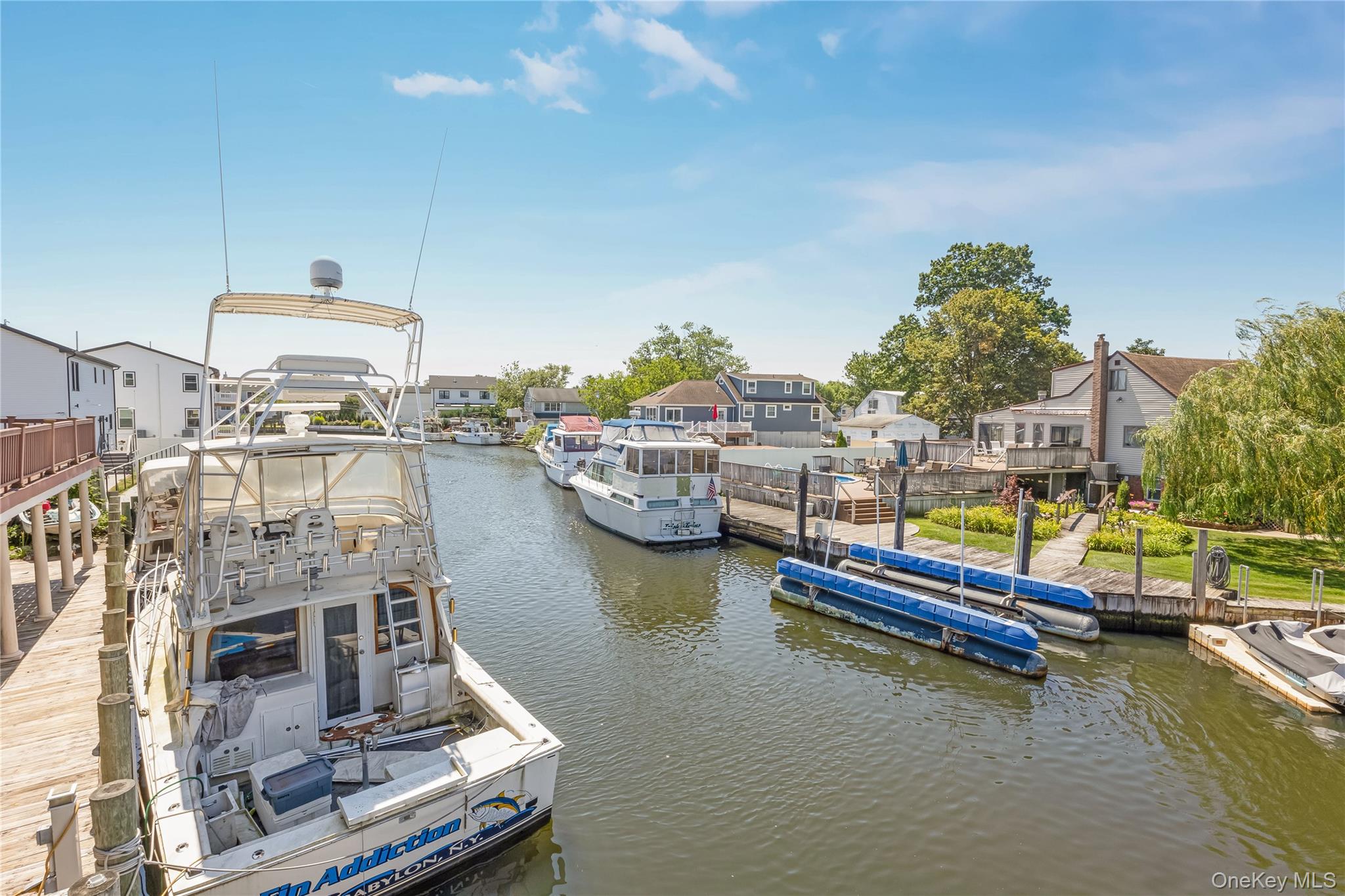 729 S 9th Street, Lindenhurst, NY 11757