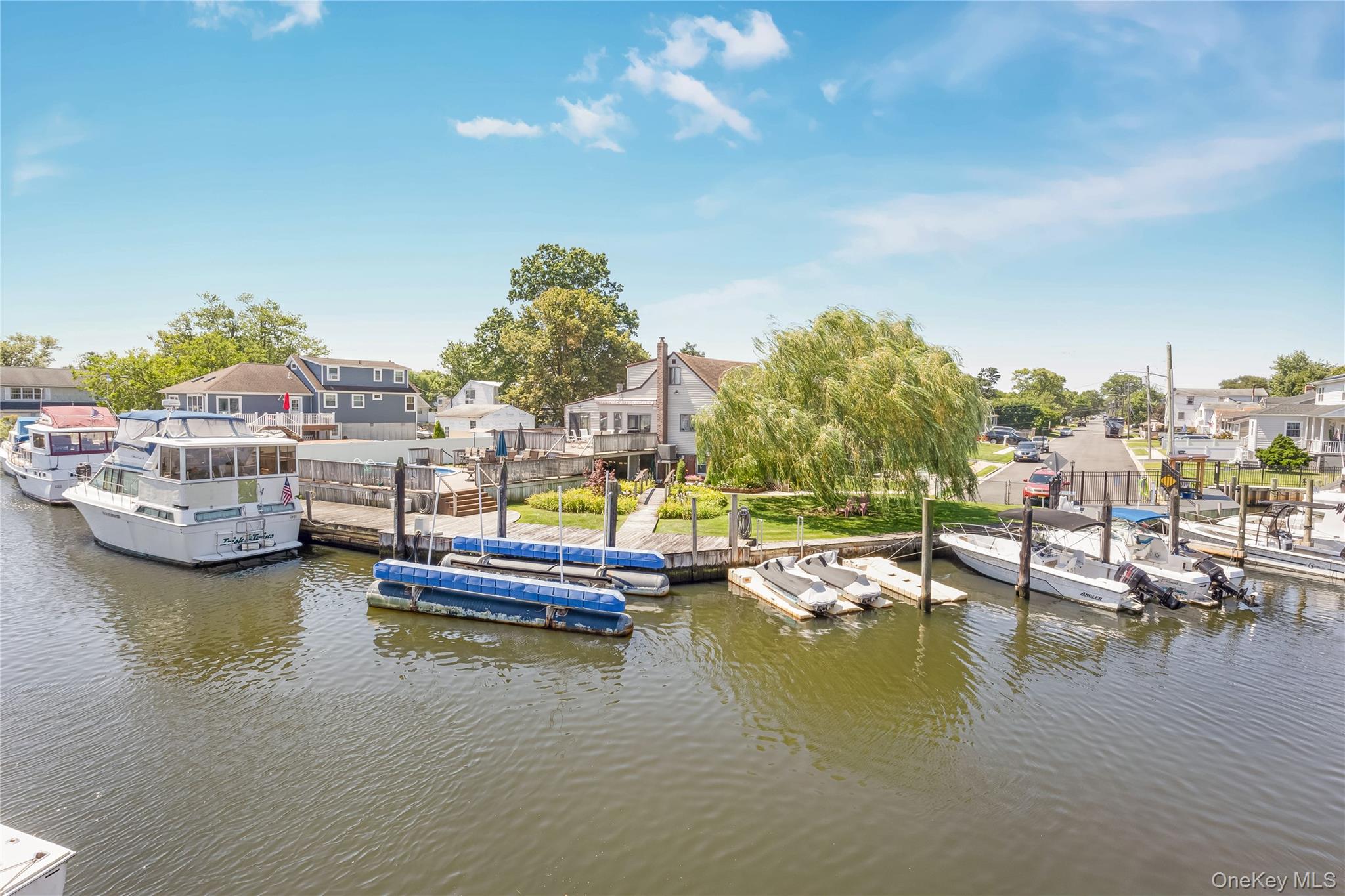 729 S 9th Street, Lindenhurst, NY 11757