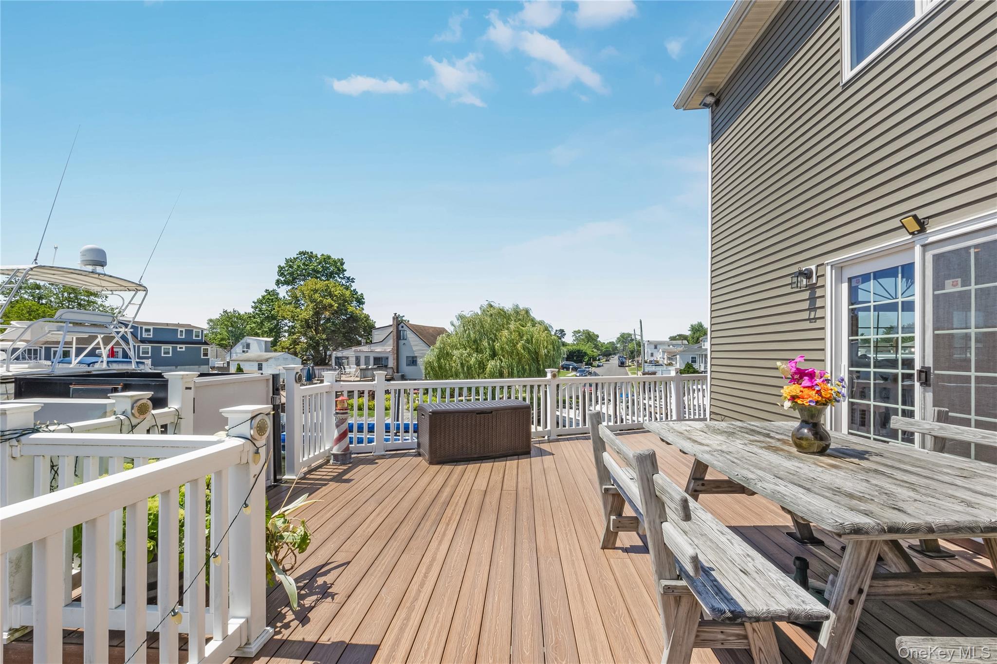 729 S 9th Street, Lindenhurst, NY 11757