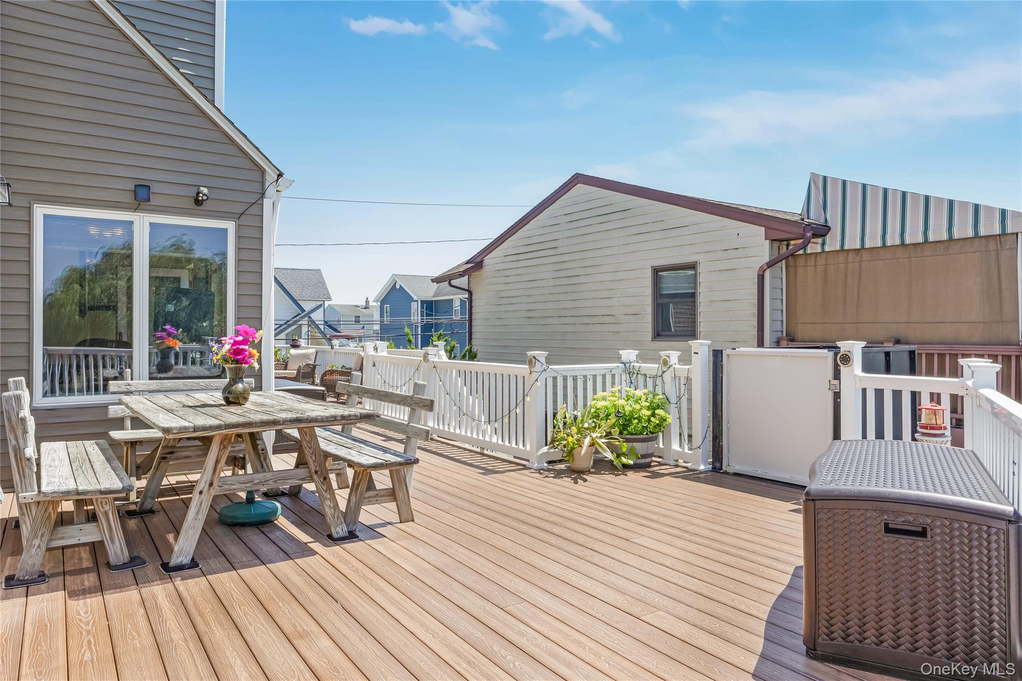 729 S 9th Street, Lindenhurst, NY 11757