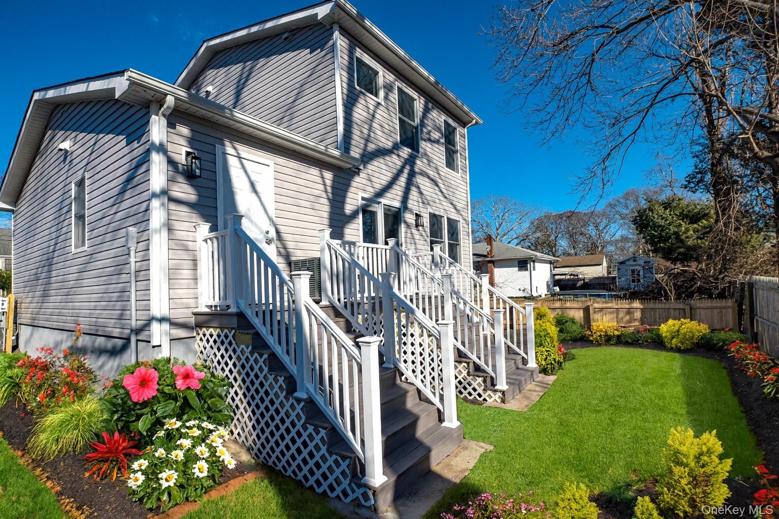 6 Lafayette Drive, Shirley, NY 11967