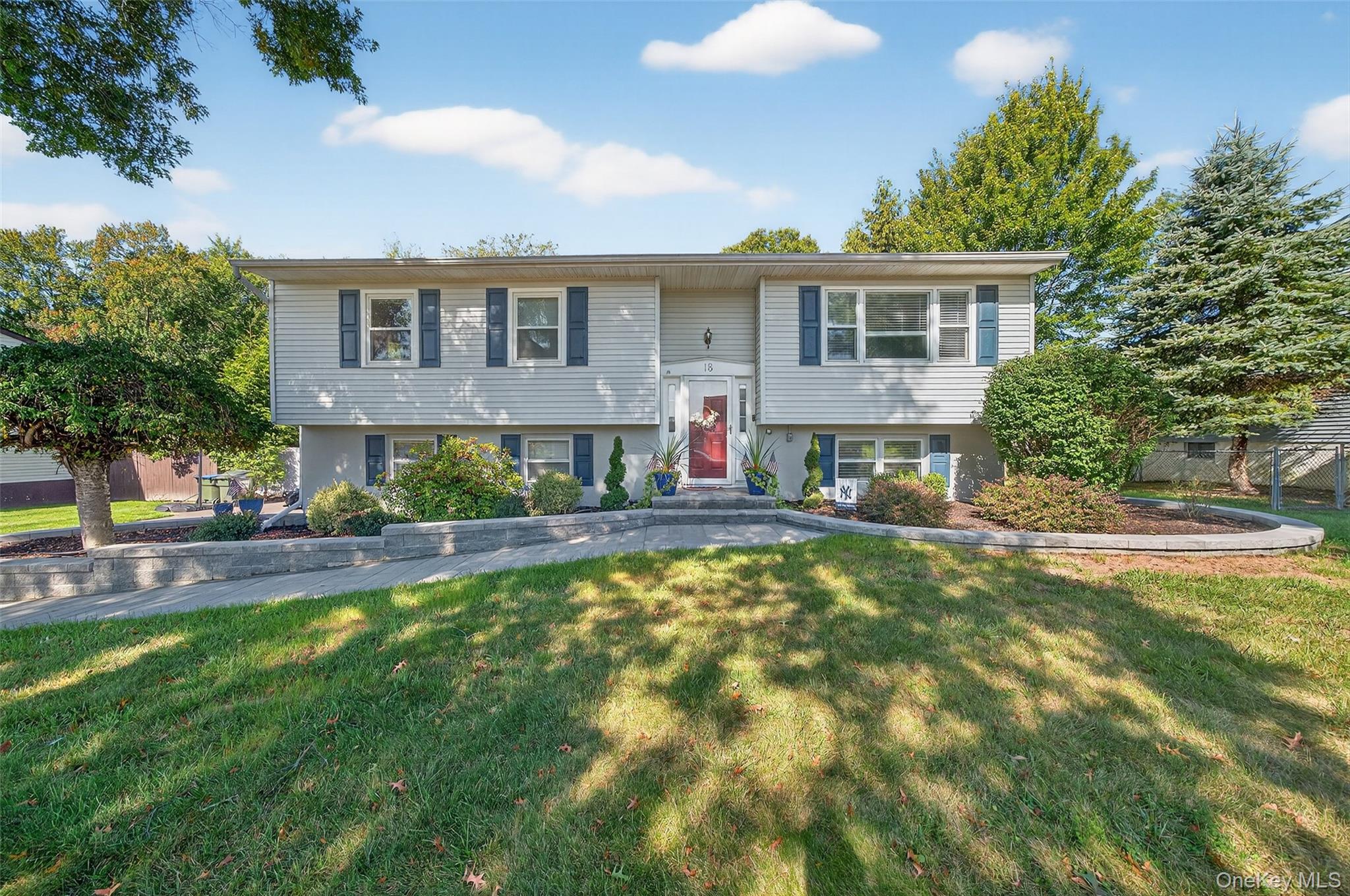 18 Carlisle Way, Washingtonville, NY 10992