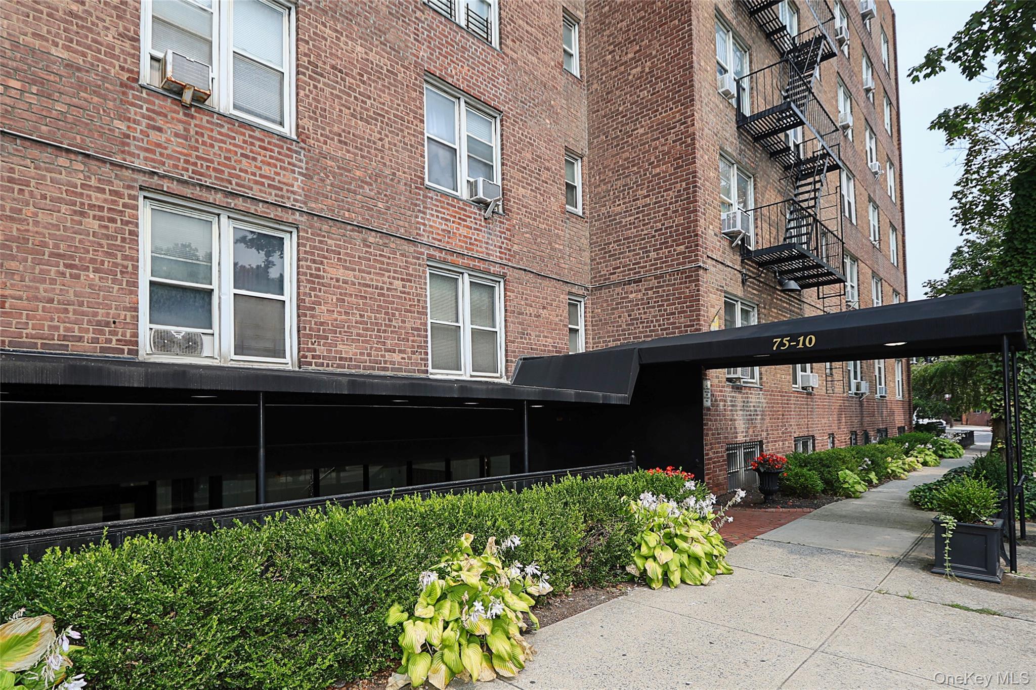 7510 Yellowstone Boulevard # 2C, Rego Park, NY 11374
