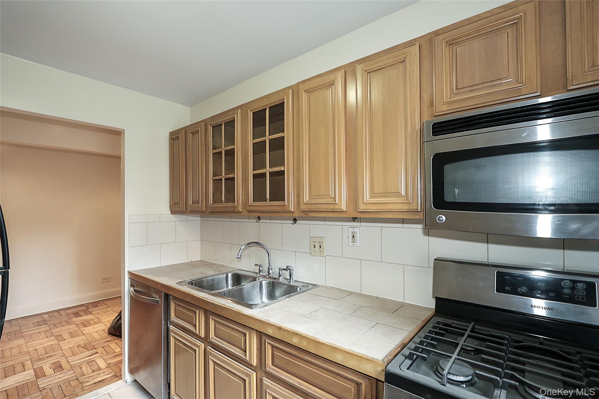7510 Yellowstone Boulevard # 2C, Rego Park, NY 11374