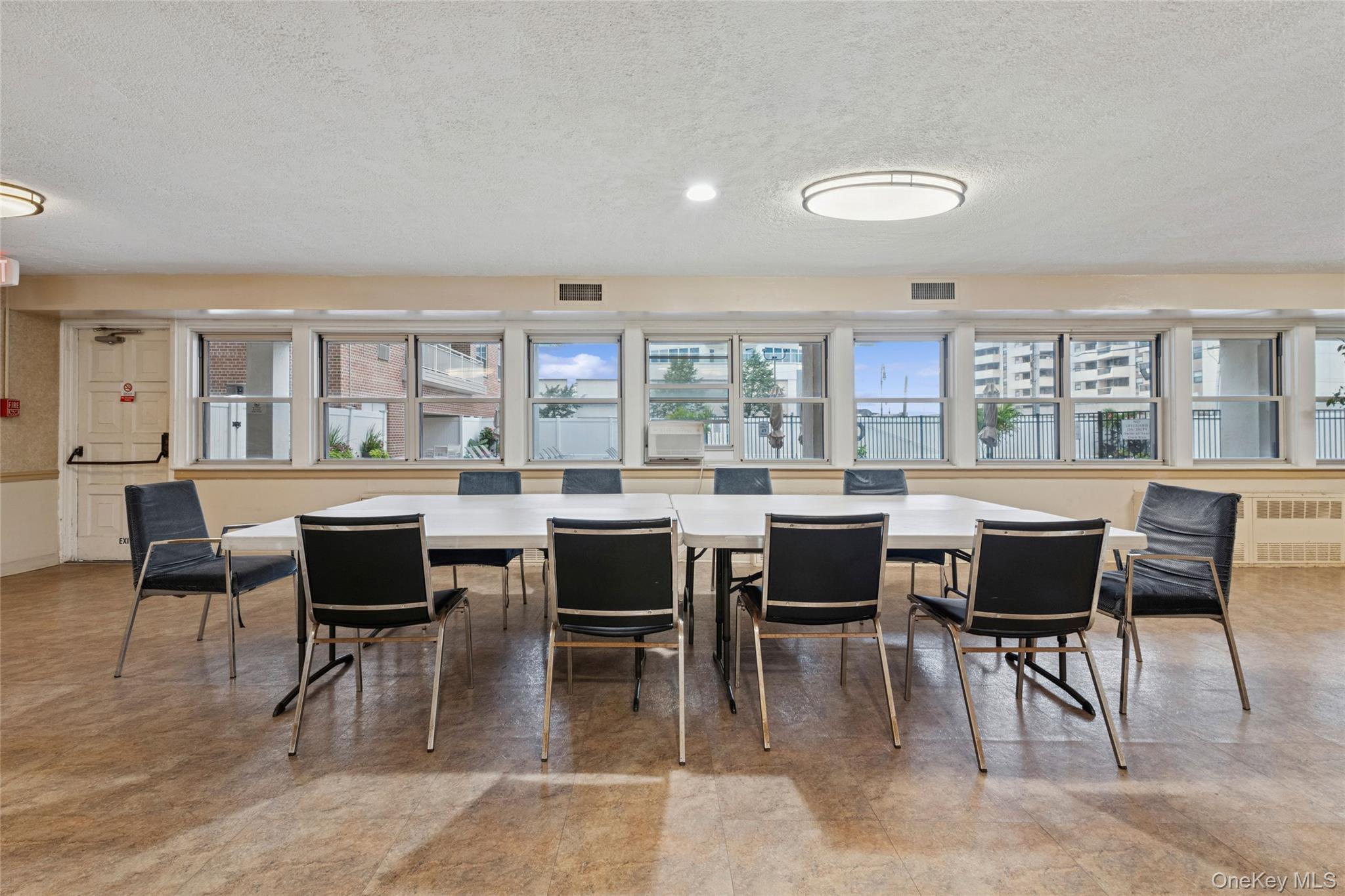 410 E Broadway # 6V, Long Beach, NY 11561