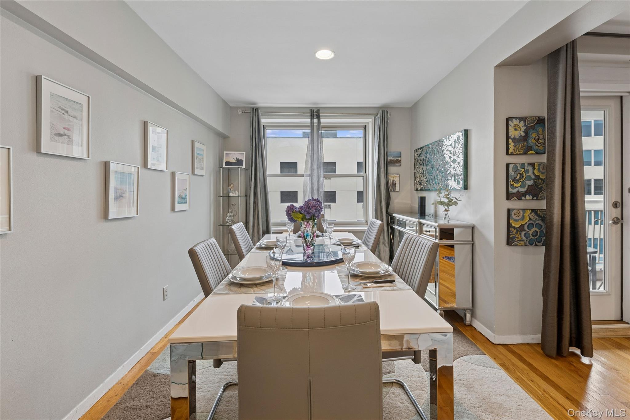 410 E Broadway # 6V, Long Beach, NY 11561