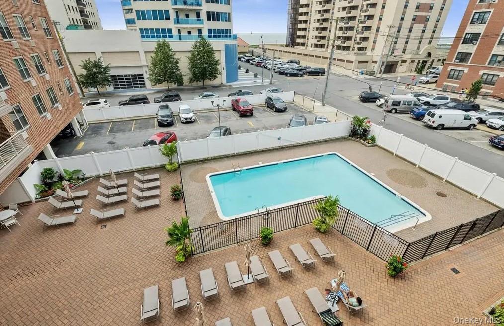 410 E Broadway # 6V, Long Beach, NY 11561