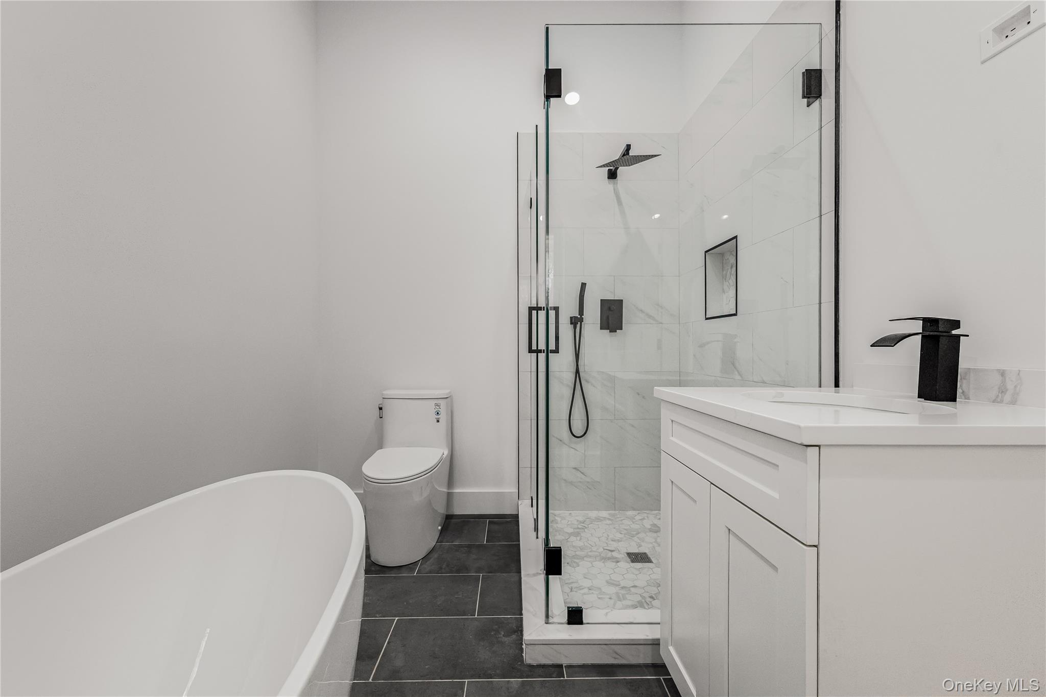 105 Old Riverhead Road, Hampton Bays, NY 11946