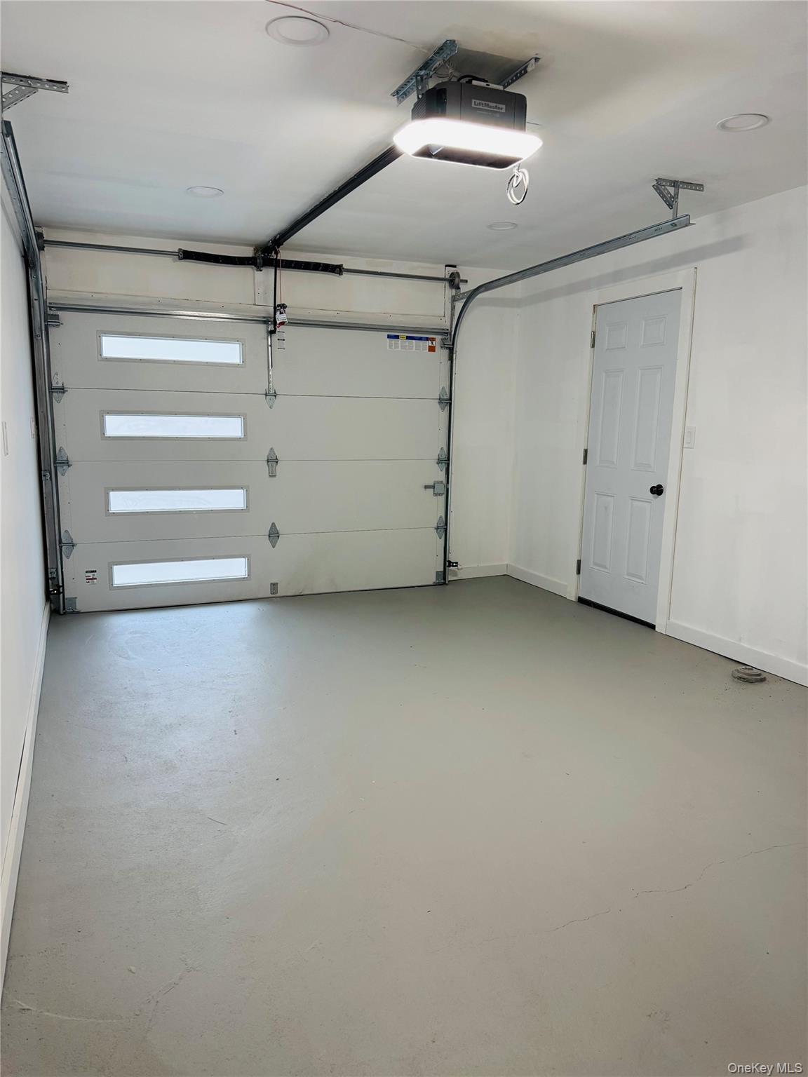 105 Old Riverhead Road, Hampton Bays, NY 11946