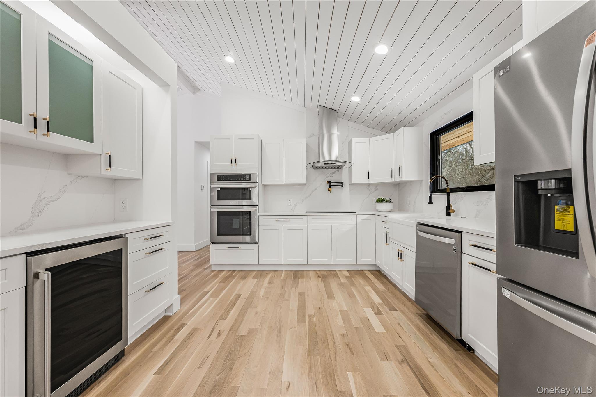 105 Old Riverhead Road, Hampton Bays, NY 11946