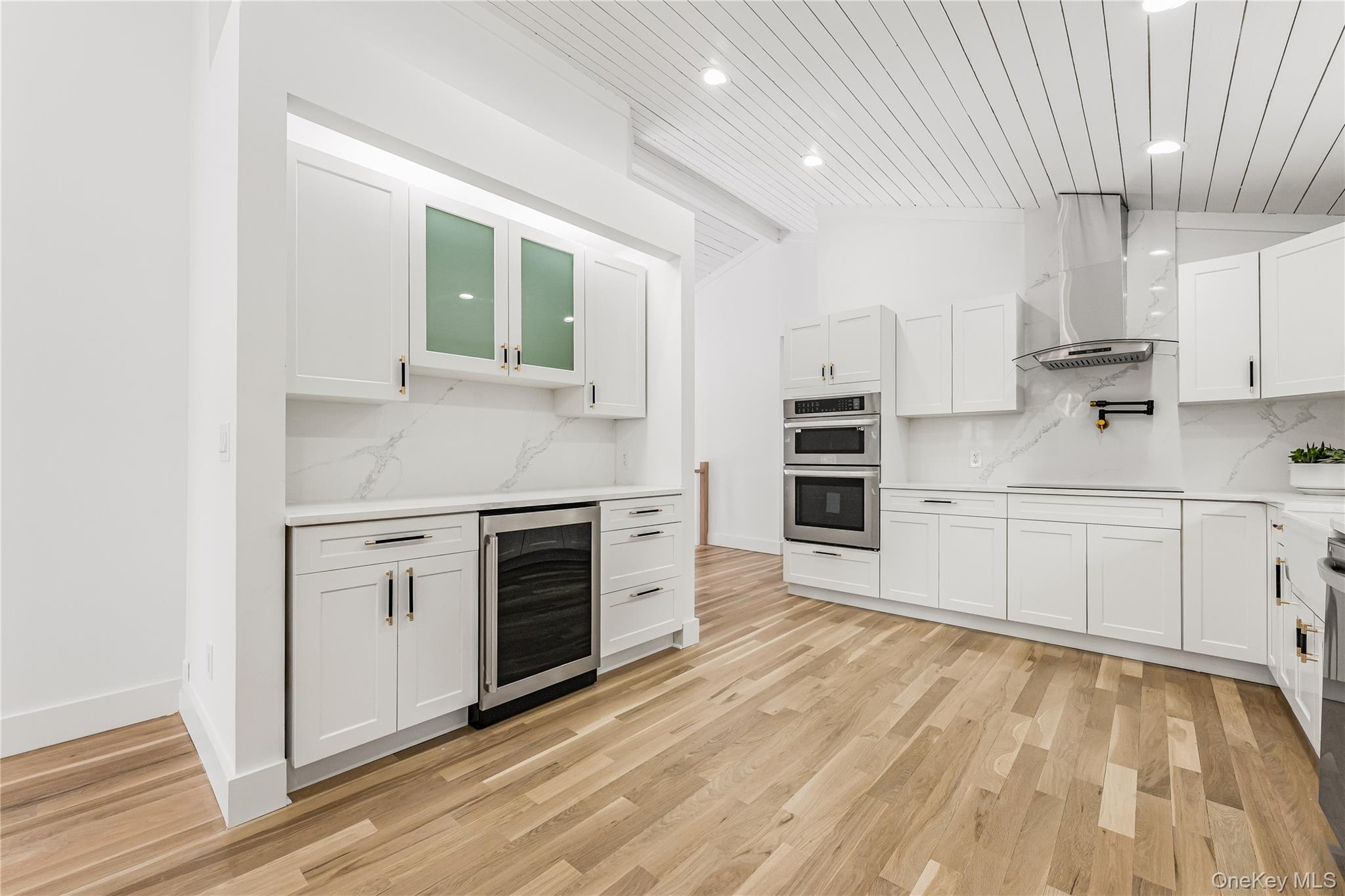 105 Old Riverhead Road, Hampton Bays, NY 11946