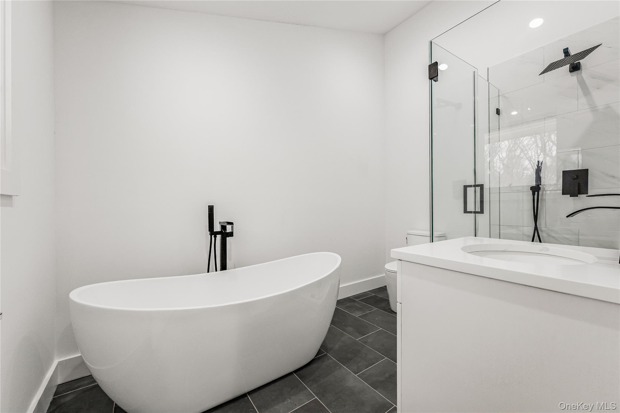 105 Old Riverhead Road, Hampton Bays, NY 11946