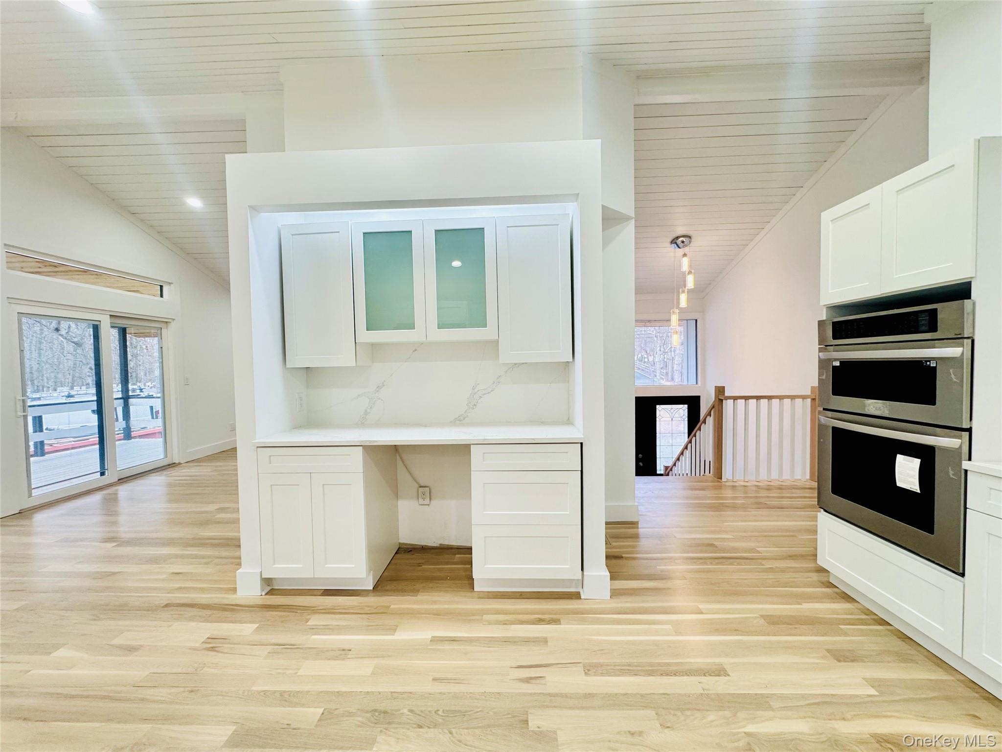 105 Old Riverhead Road, Hampton Bays, NY 11946