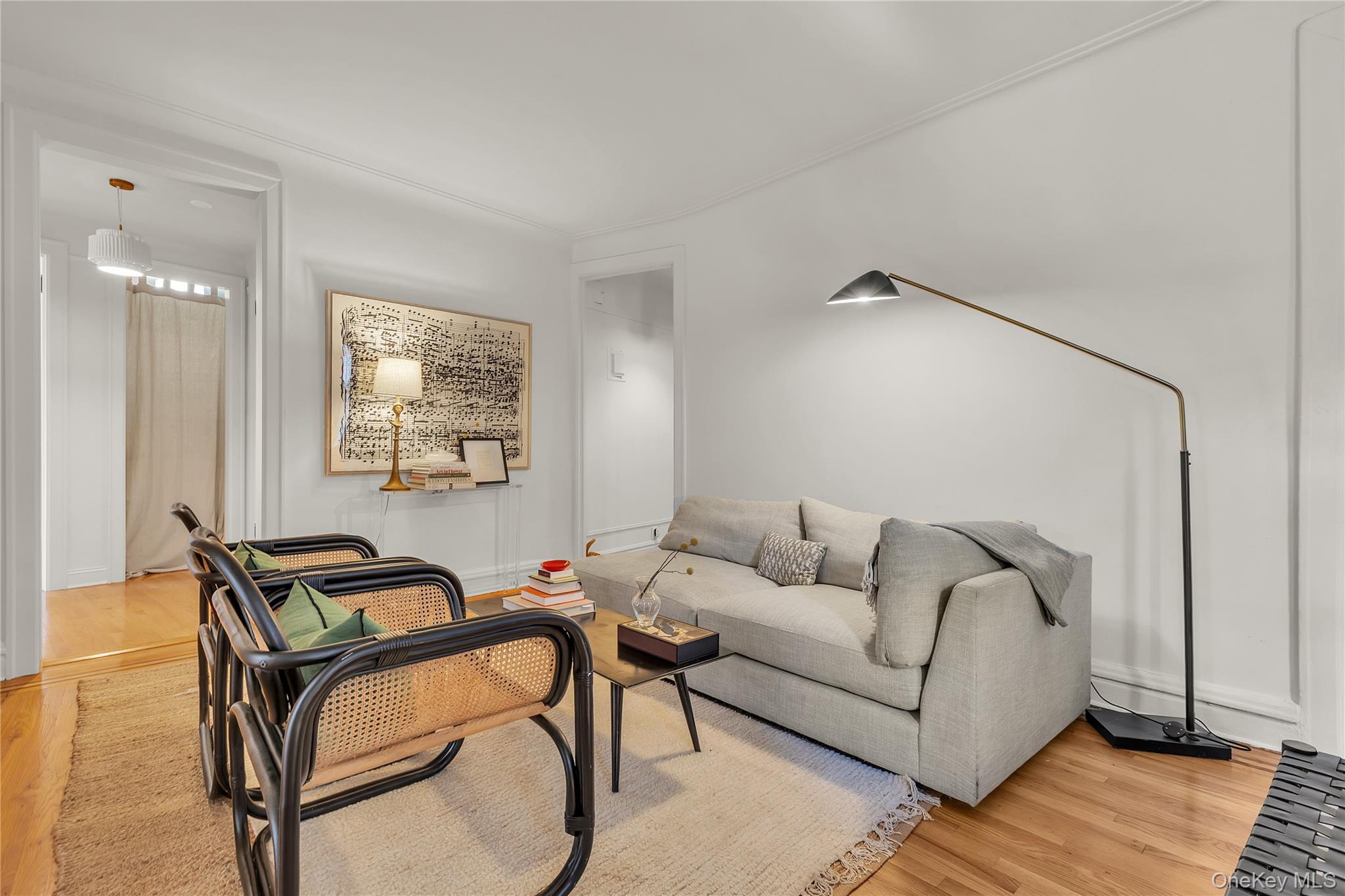 31 Pondfield Road W # 1, Bronxville, NY 10708