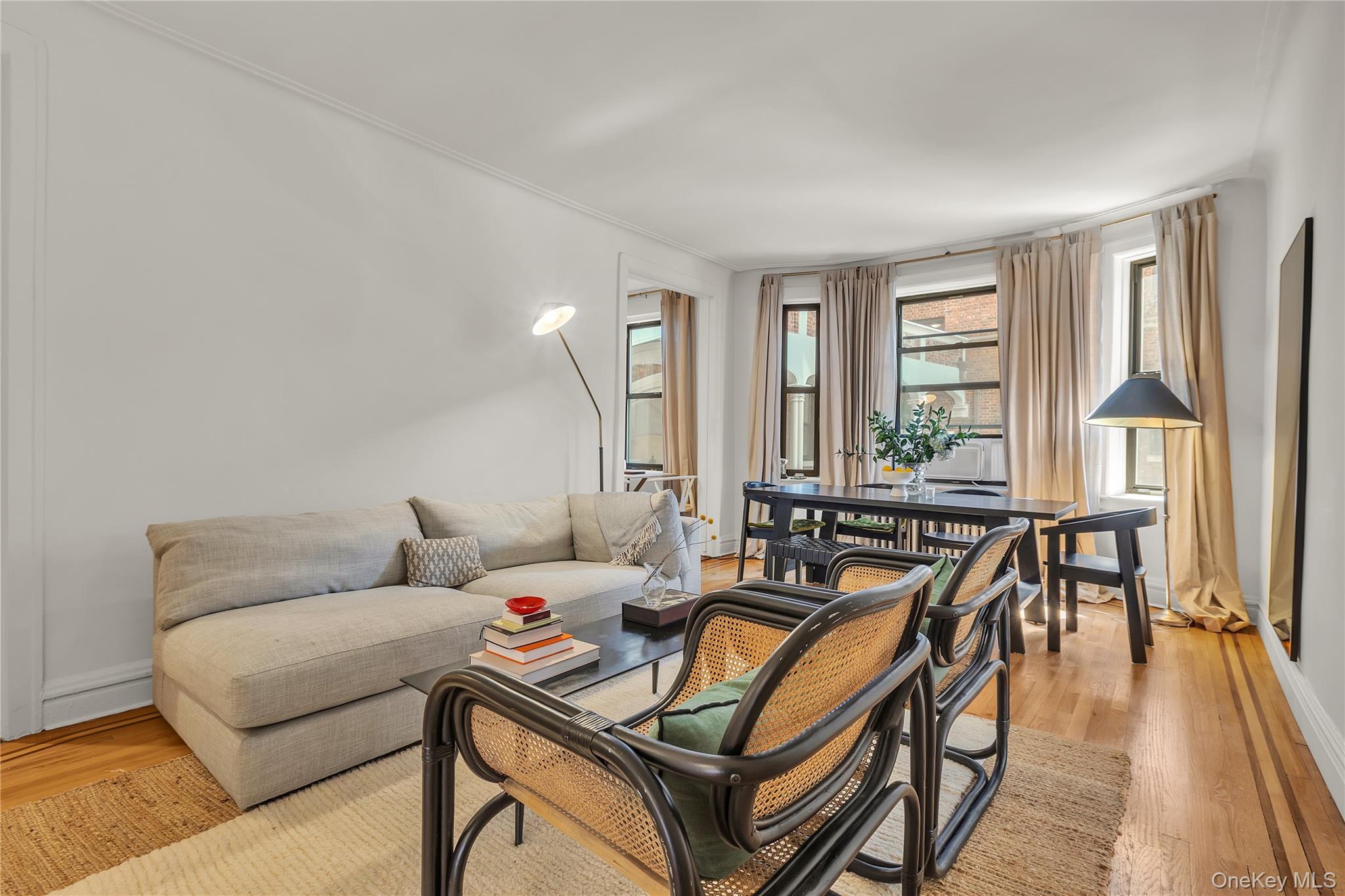 31 Pondfield Road W # 1, Bronxville, NY 10708