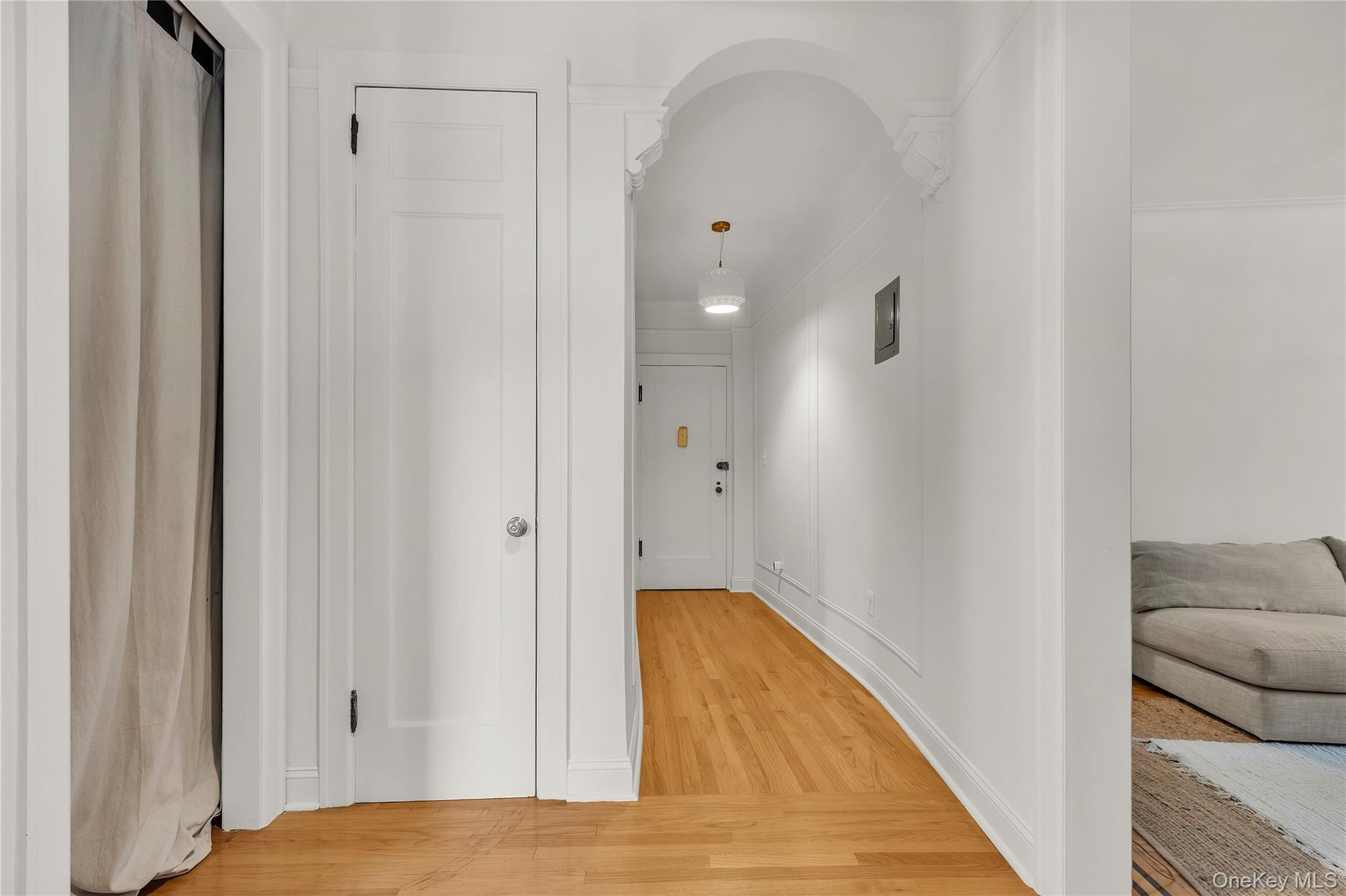 31 Pondfield Road W # 1, Bronxville, NY 10708