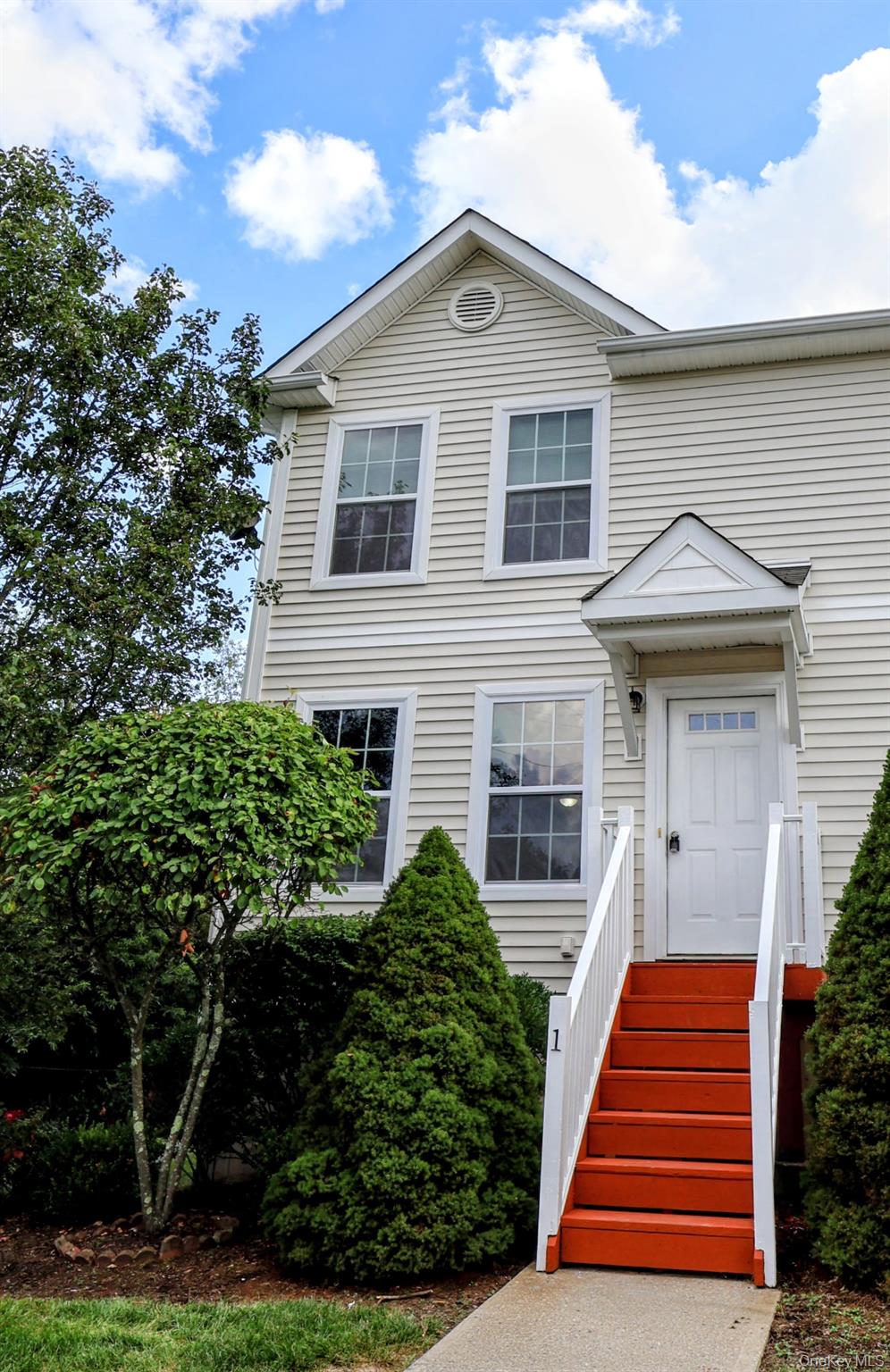 1 Lexington Way, Middletown, NY 10940