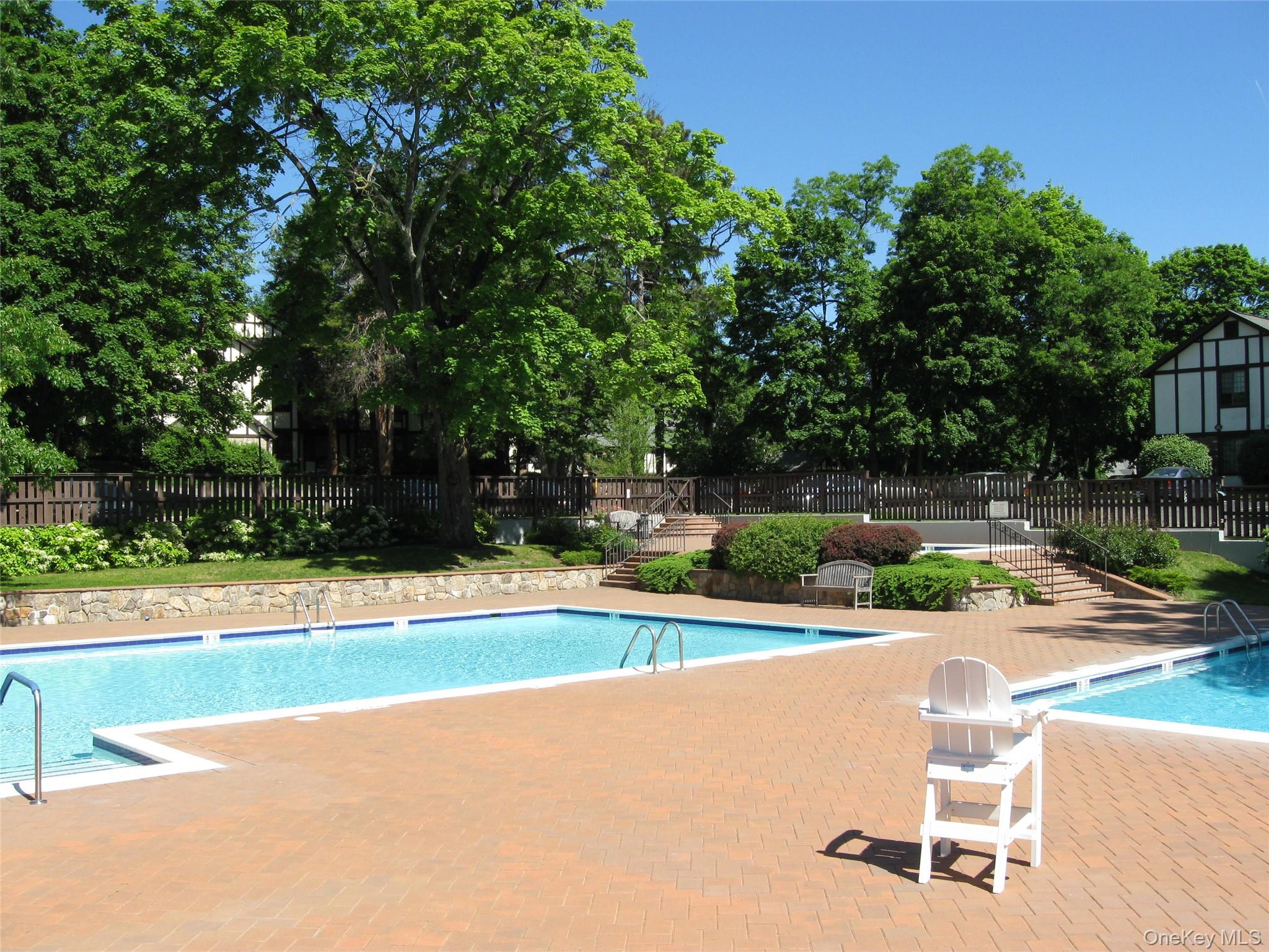 60 Foxwood Drive # 2, Pleasantville, NY 10570