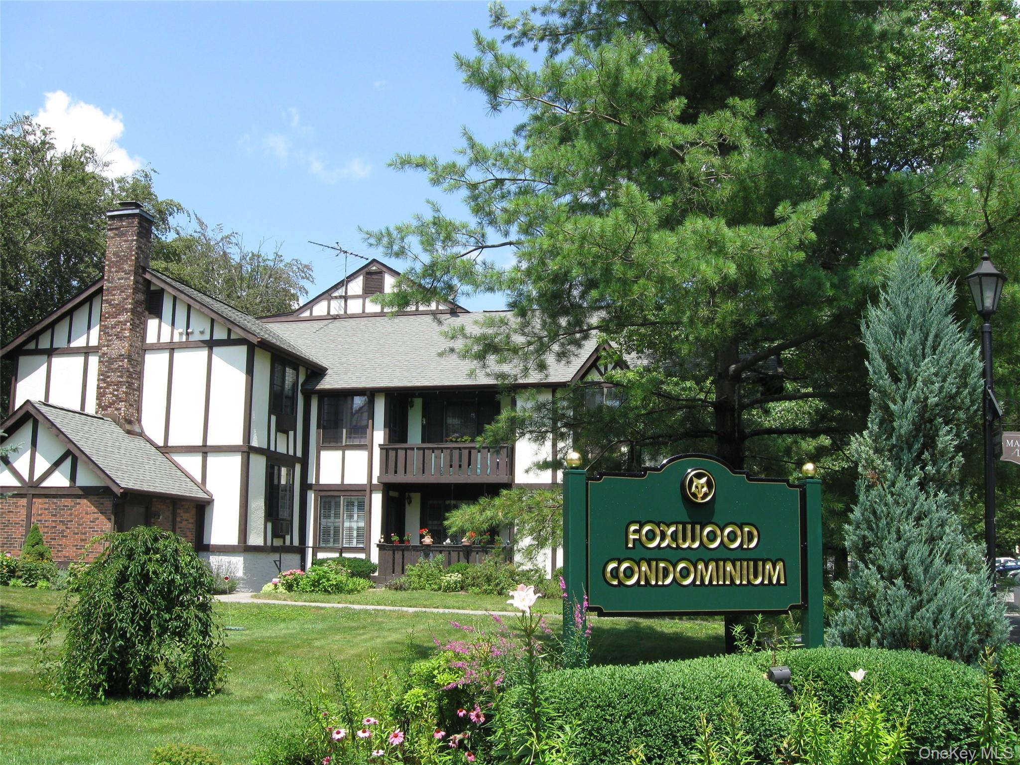 60 Foxwood Drive # 2, Pleasantville, NY 10570