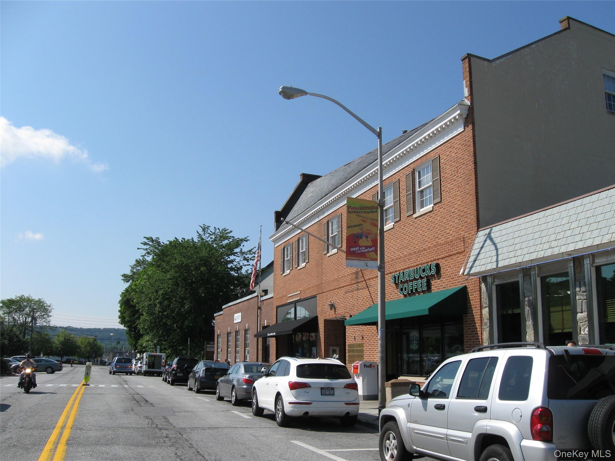 60 Foxwood Drive # 2, Pleasantville, NY 10570