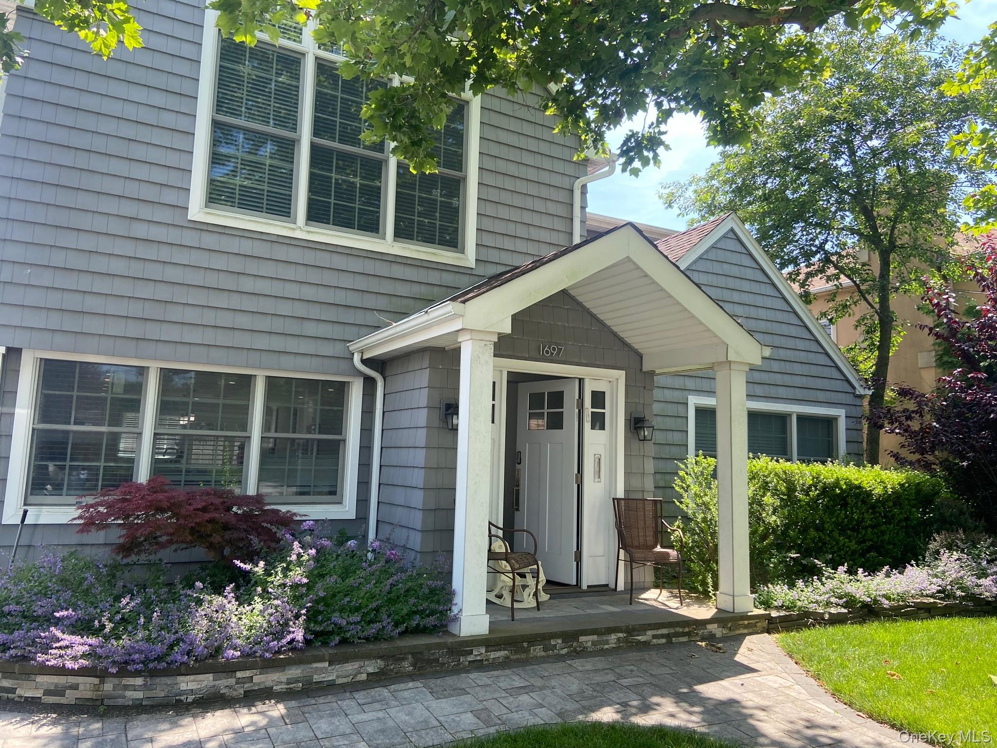 1697 Bay Boulevard, Atlantic Beach, NY 11509