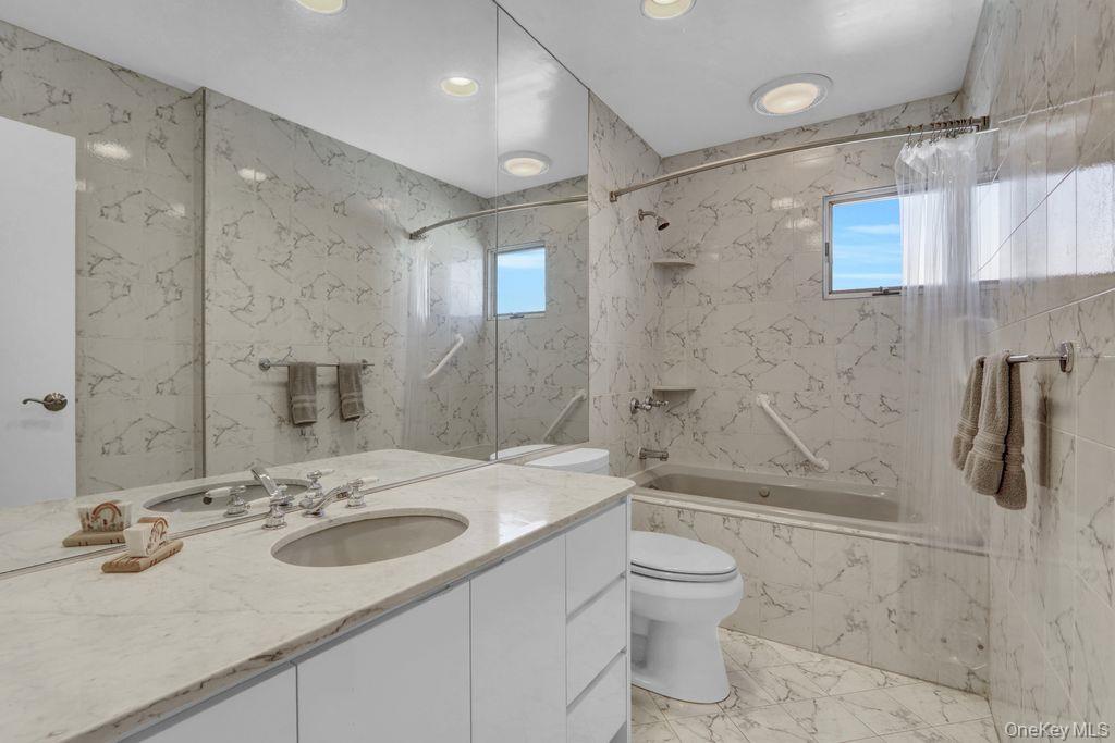 497 Nassau Avenue, Freeport, NY 11520