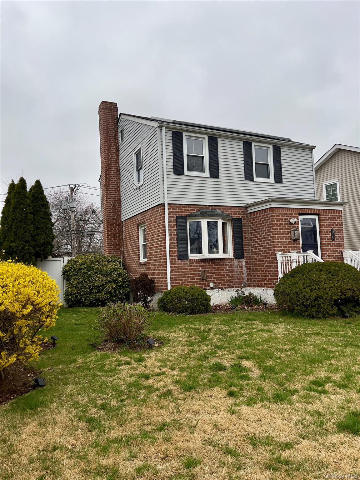 36 Amethyst Street, Elmont, NY 11003