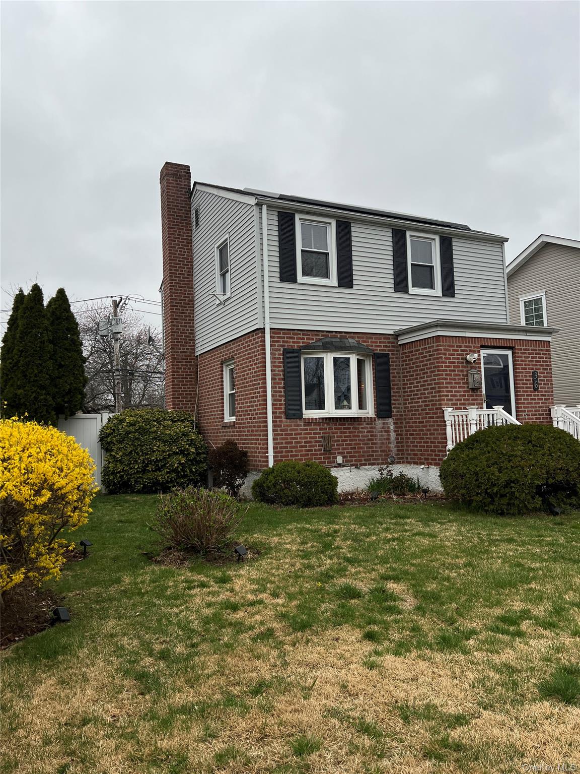 36 Amethyst Street, Elmont, NY 11003