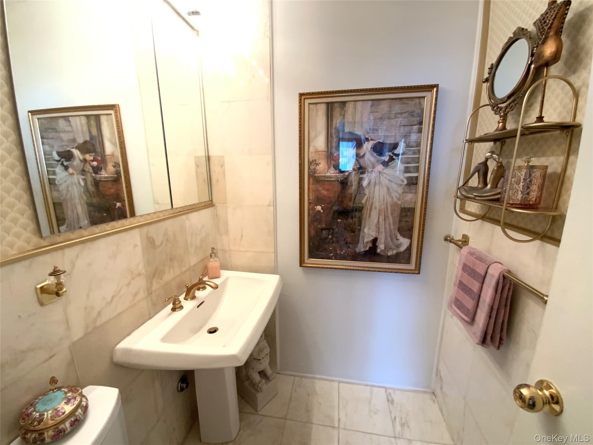 27110 Grand Central Parkway Parkway # 15Z, Floral Park, NY 11005