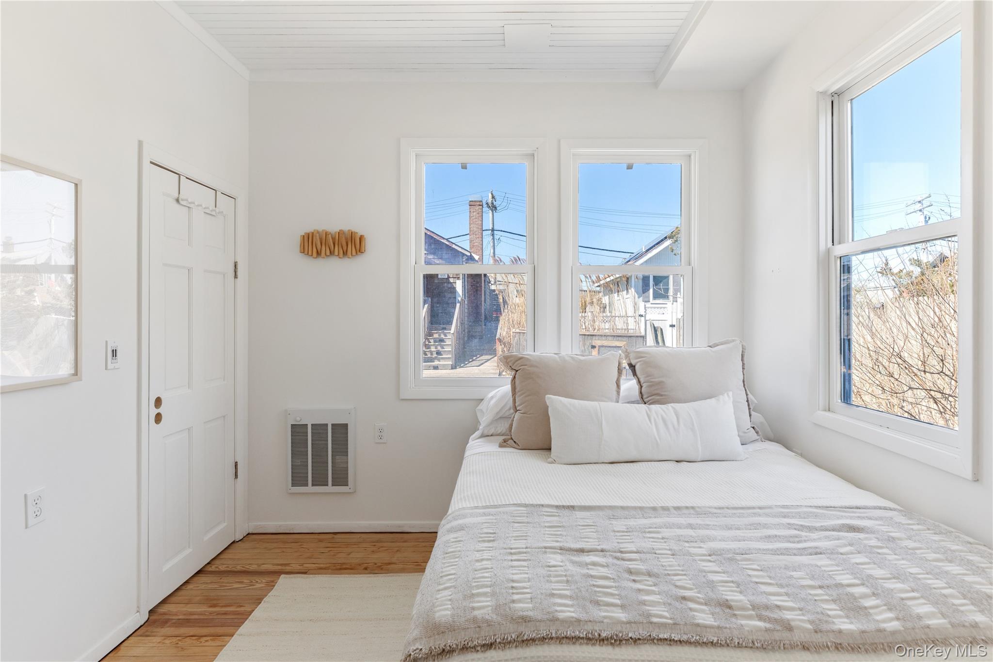 12 Surfview Walk, Seaview, NY 11770