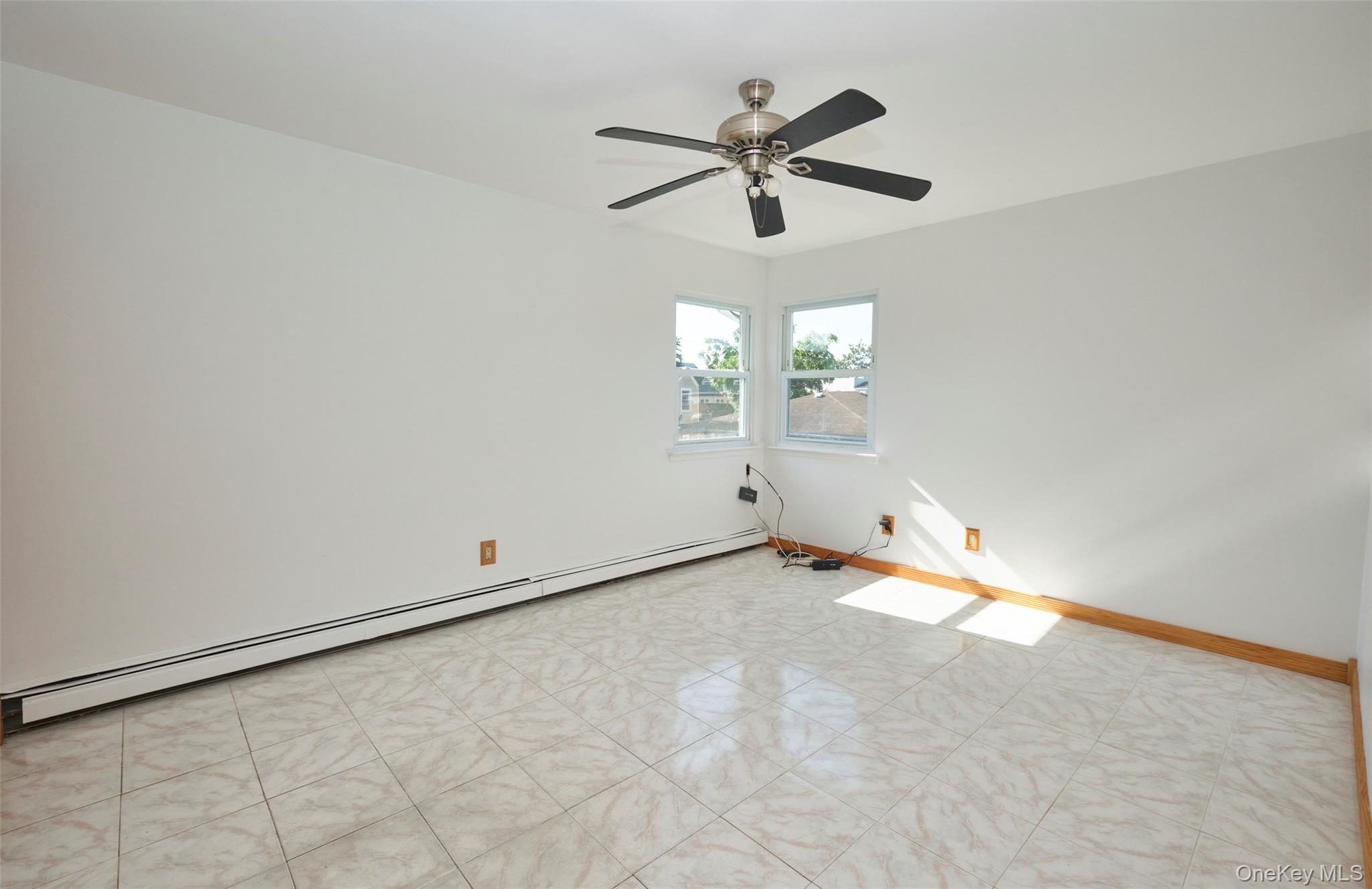 34 Vandewater Avenue, Floral Park, NY 11001