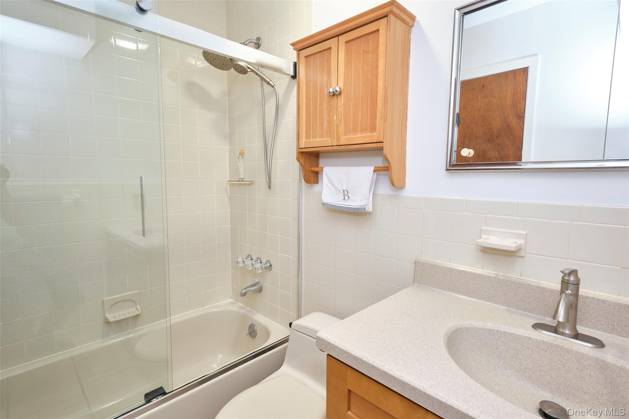 34 Vandewater Avenue, Floral Park, NY 11001