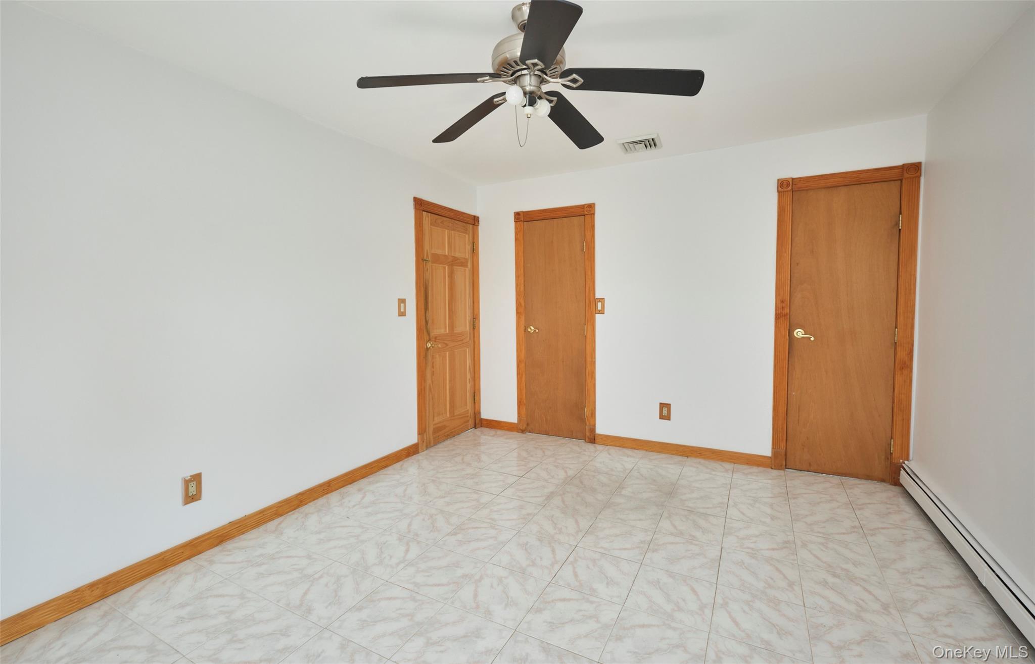 34 Vandewater Avenue, Floral Park, NY 11001