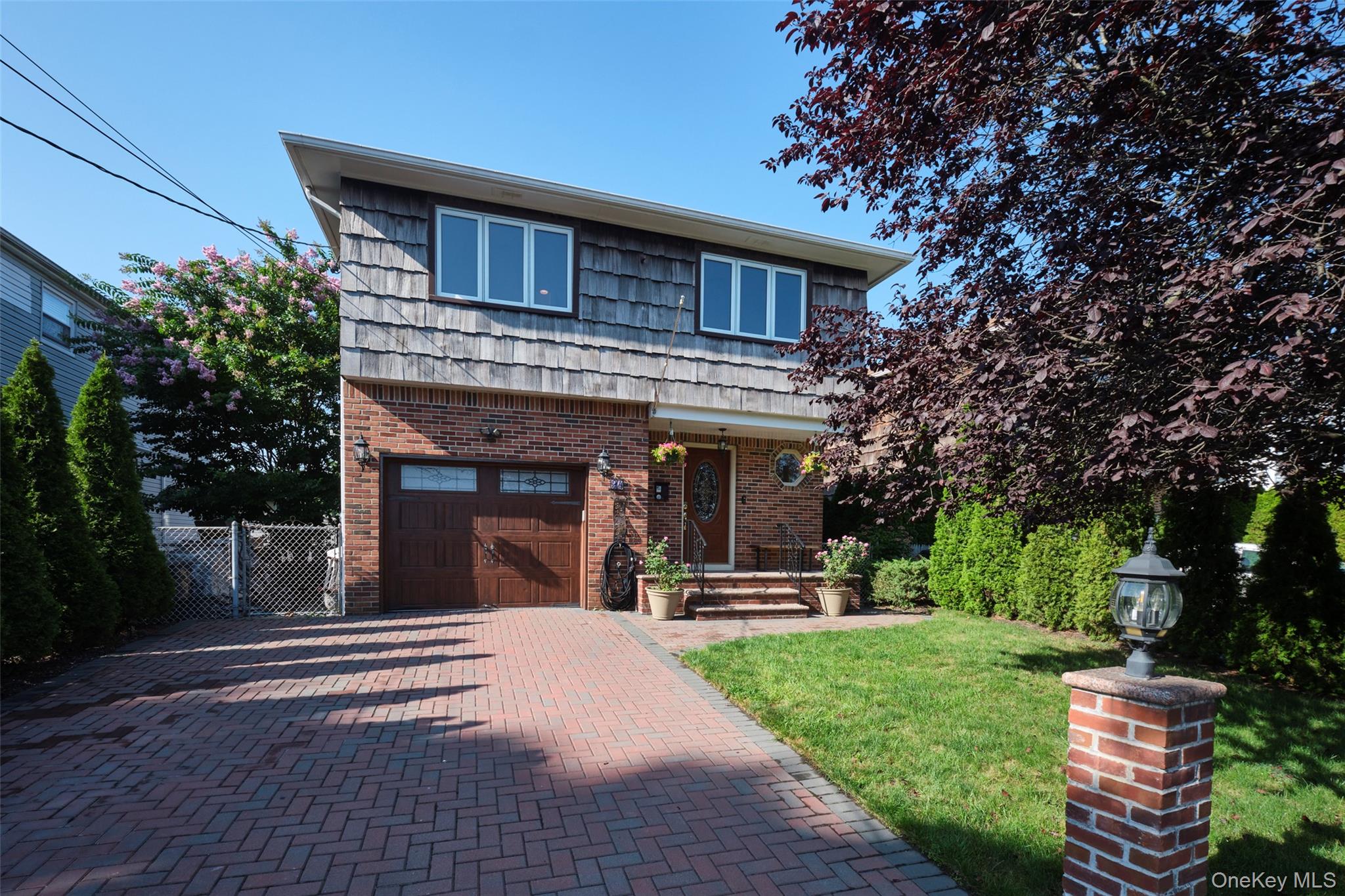 34 Vandewater Avenue, Floral Park, NY 11001