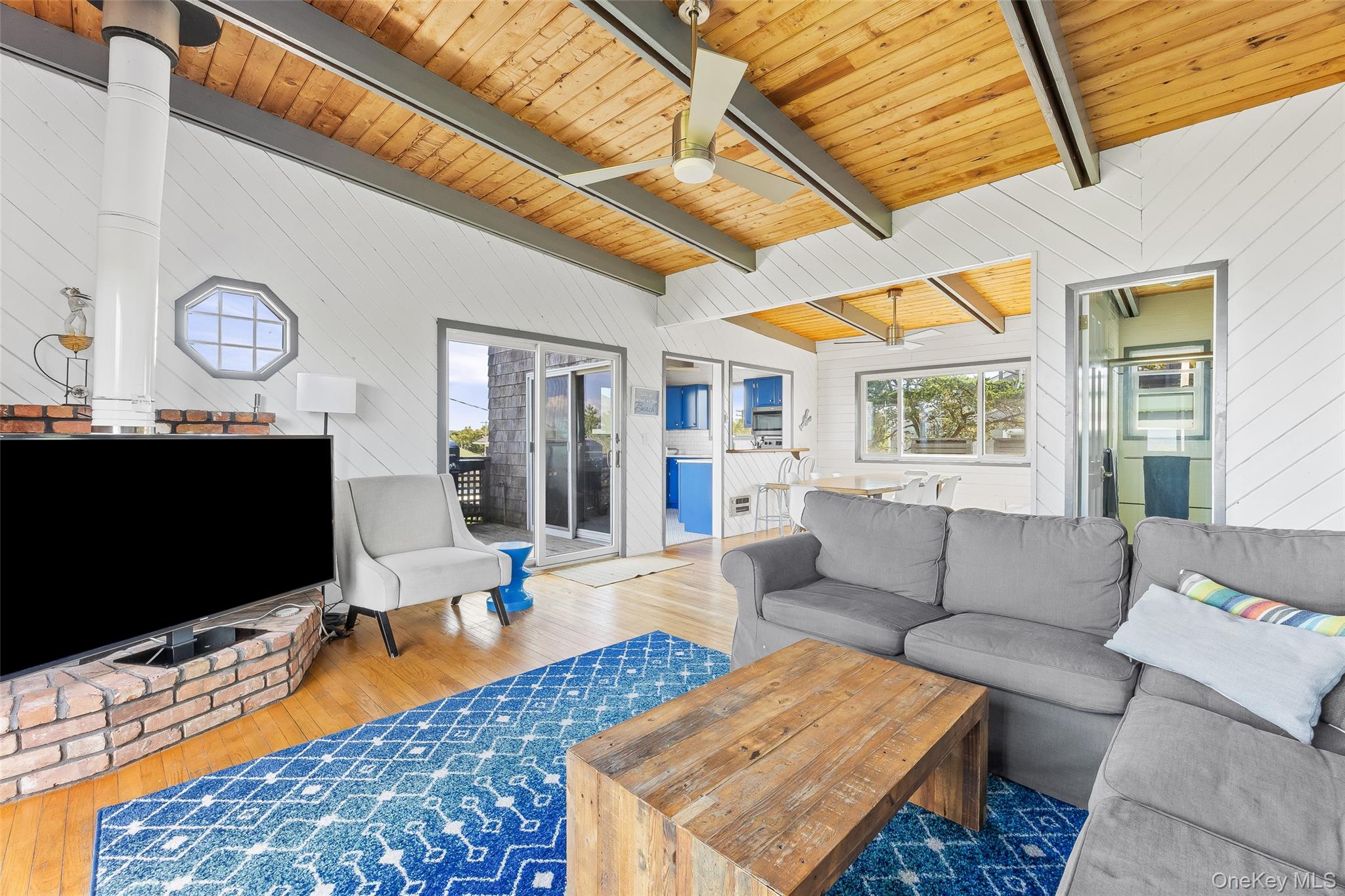 15 Dune Way, Seaview, NY 11770