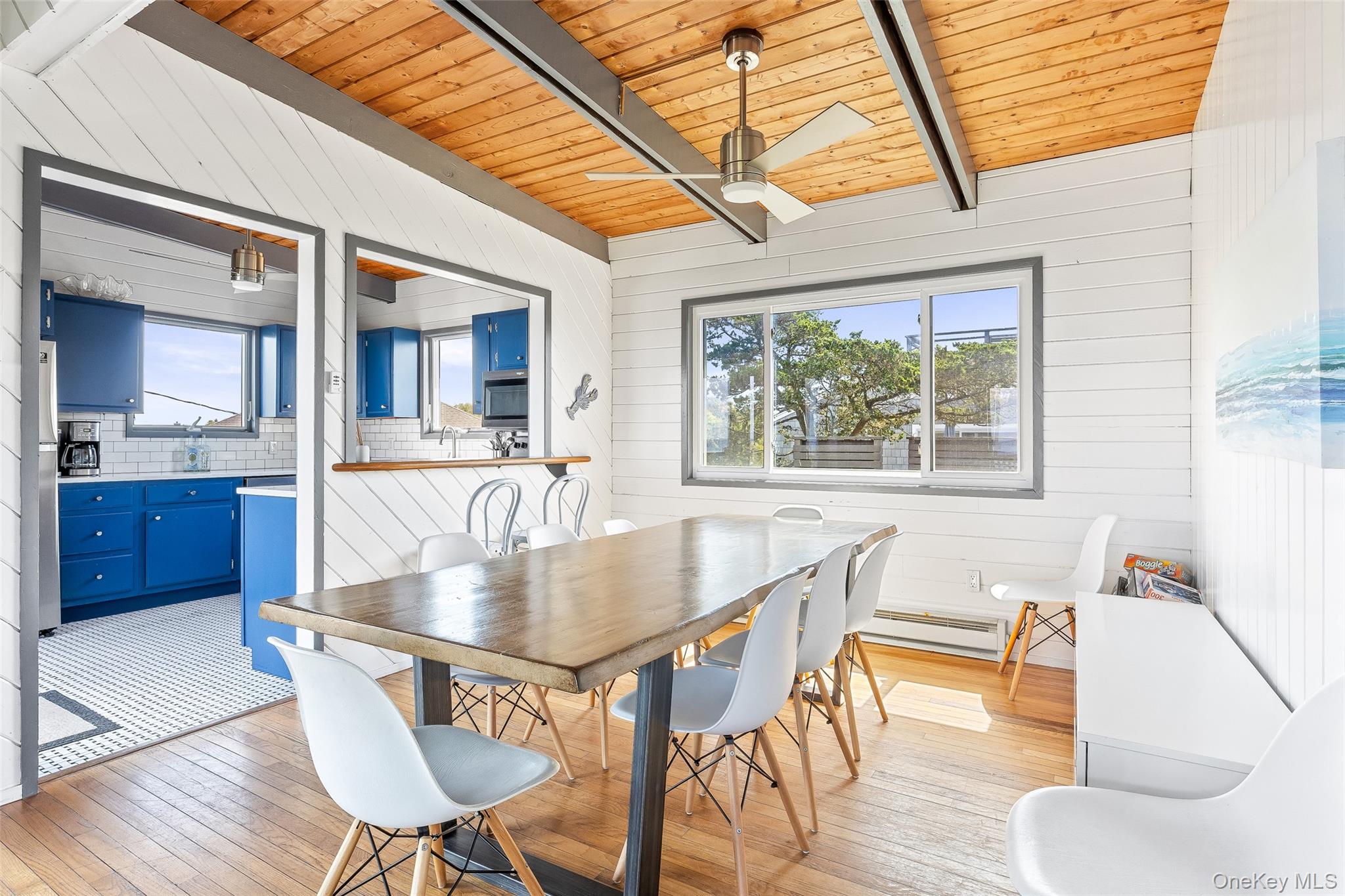 15 Dune Way, Seaview, NY 11770