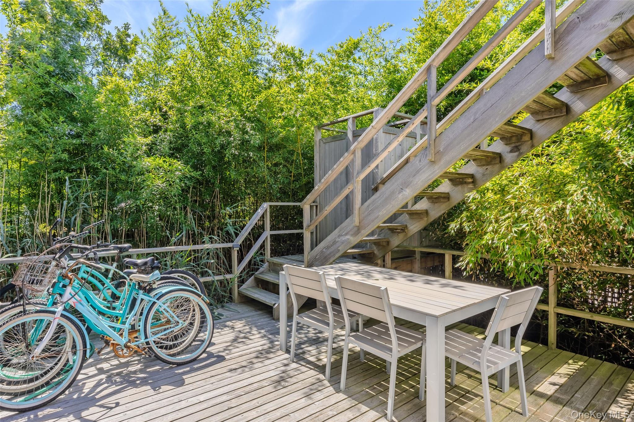 15 Dune Way, Seaview, NY 11770