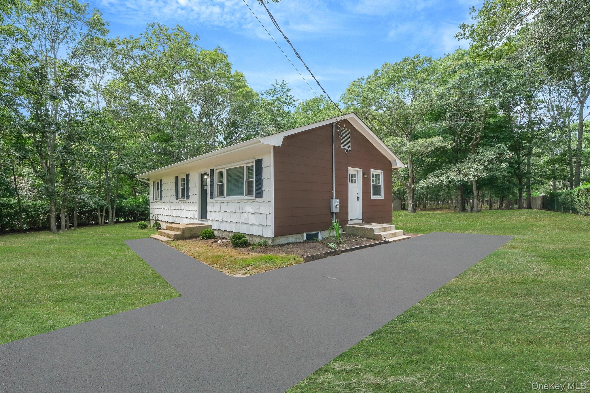 267 Accabonac Road, East Hampton, NY 11937