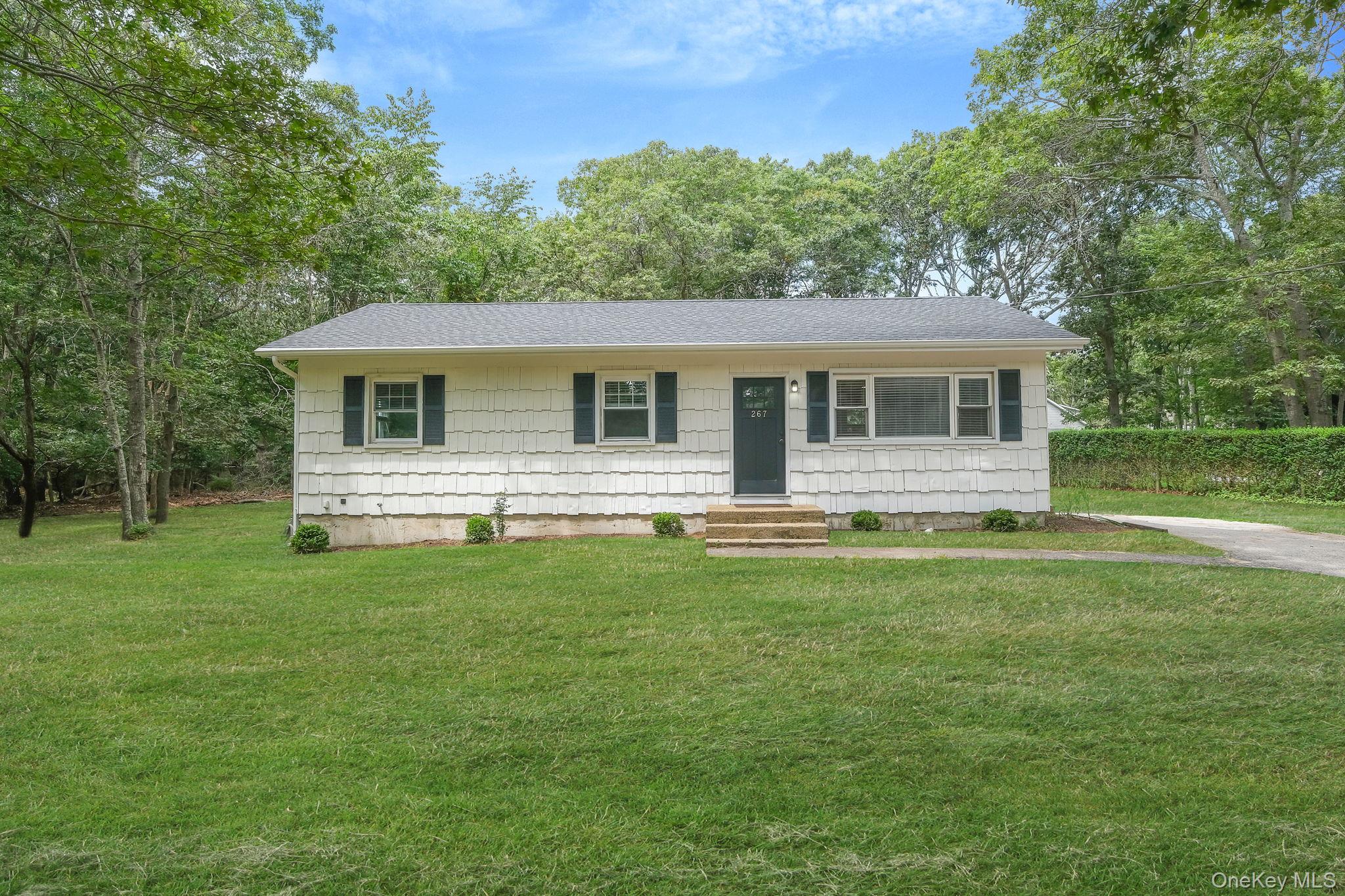 267 Accabonac Road, East Hampton, NY 11937
