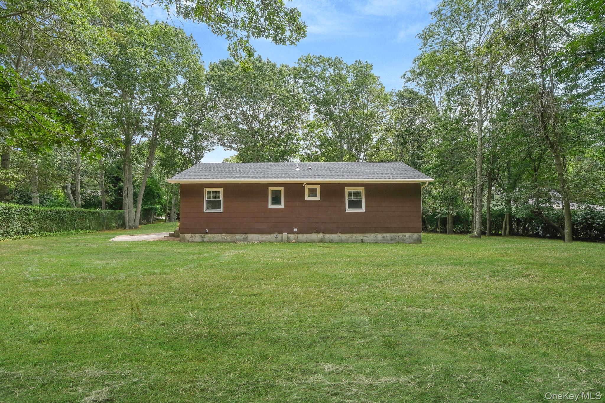 267 Accabonac Road, East Hampton, NY 11937