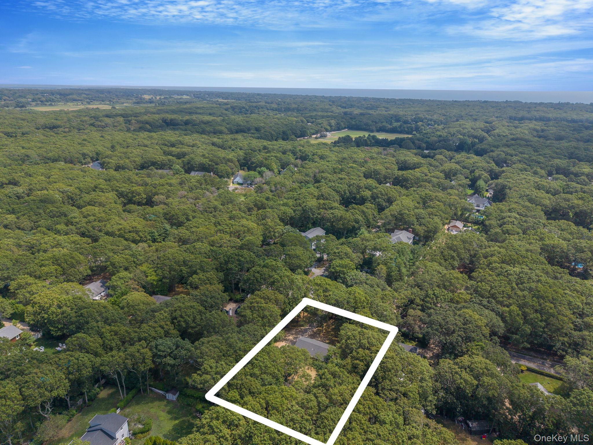 267 Accabonac Road, East Hampton, NY 11937