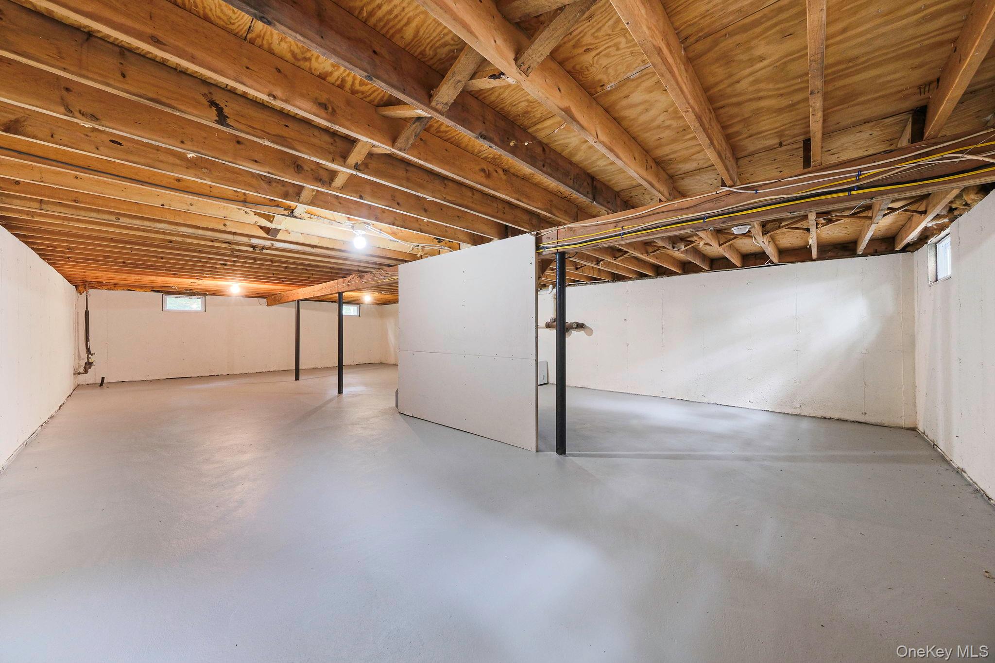 267 Accabonac Road, East Hampton, NY 11937