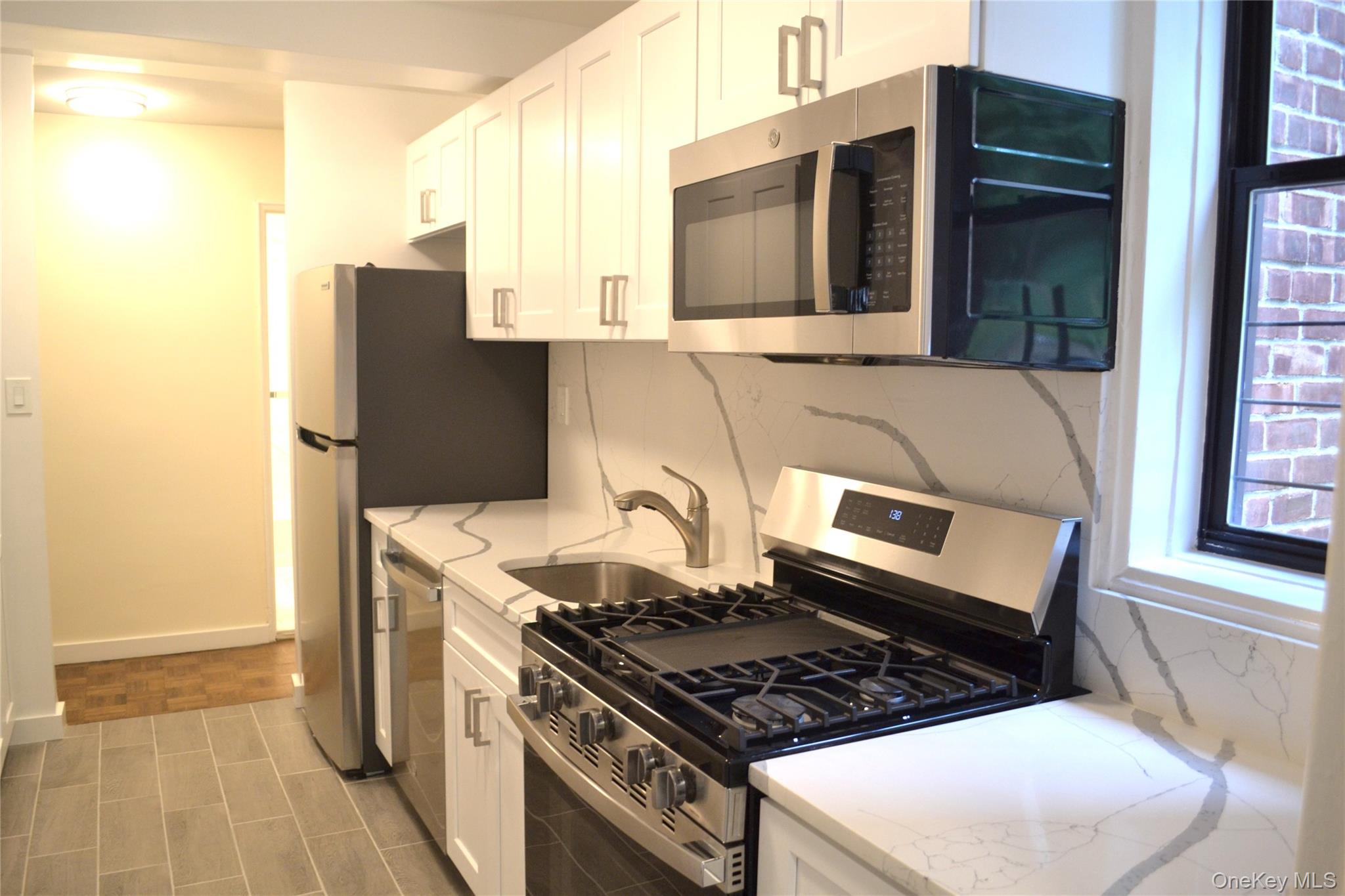 632 Warburton Avenue # 3M, Yonkers, NY 10701